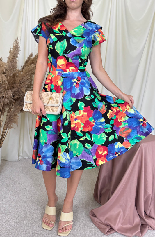 Rochie vintage cu print floral, talie marcata, croi amplu ( mărimea M)