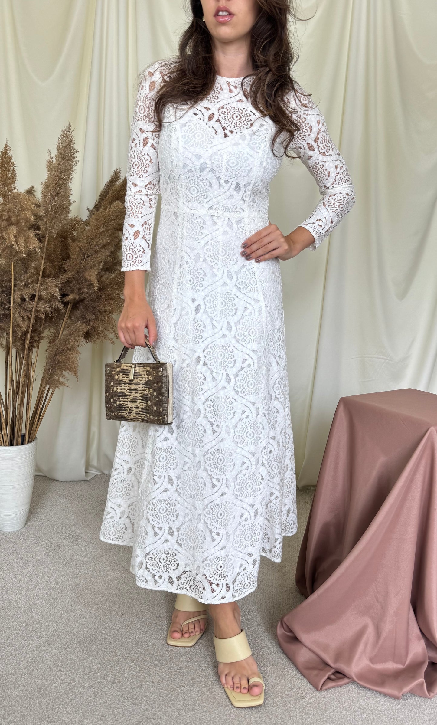 Rochie bridal IVY&OAK din dantelă + rochie furou( mărimea S)