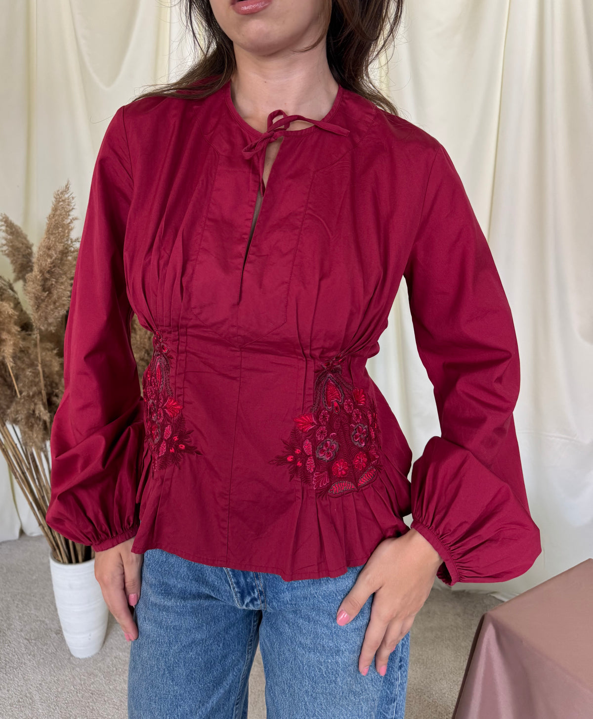 Cămașă premium Max mara SPORTMAX din 100% bumbac cu broderie superbă și talie cambrata ( mărimea S/M)