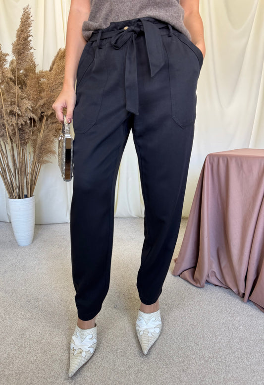 Pantalon Madeleine cu talie ajustabilă cu cordon, 100% lyocel ( mărimea M)