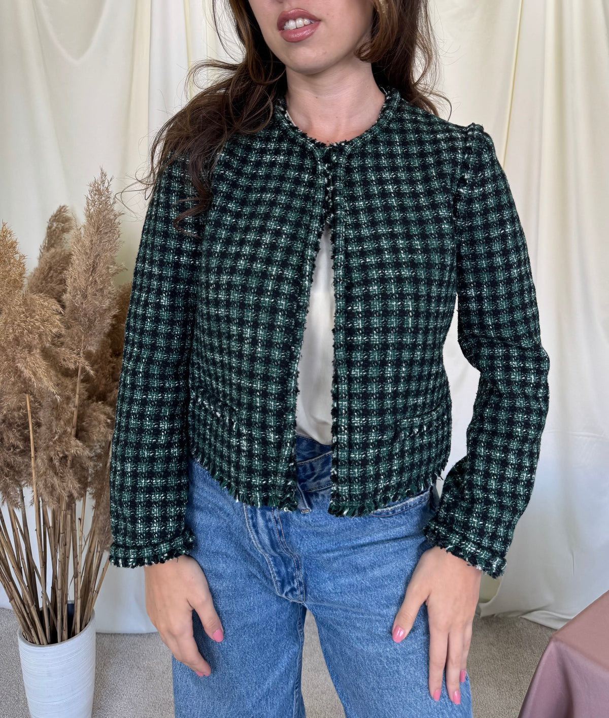 Jacheta tip tweed HUGO BOSS, închidere cu moș și babă ( mărimea S)