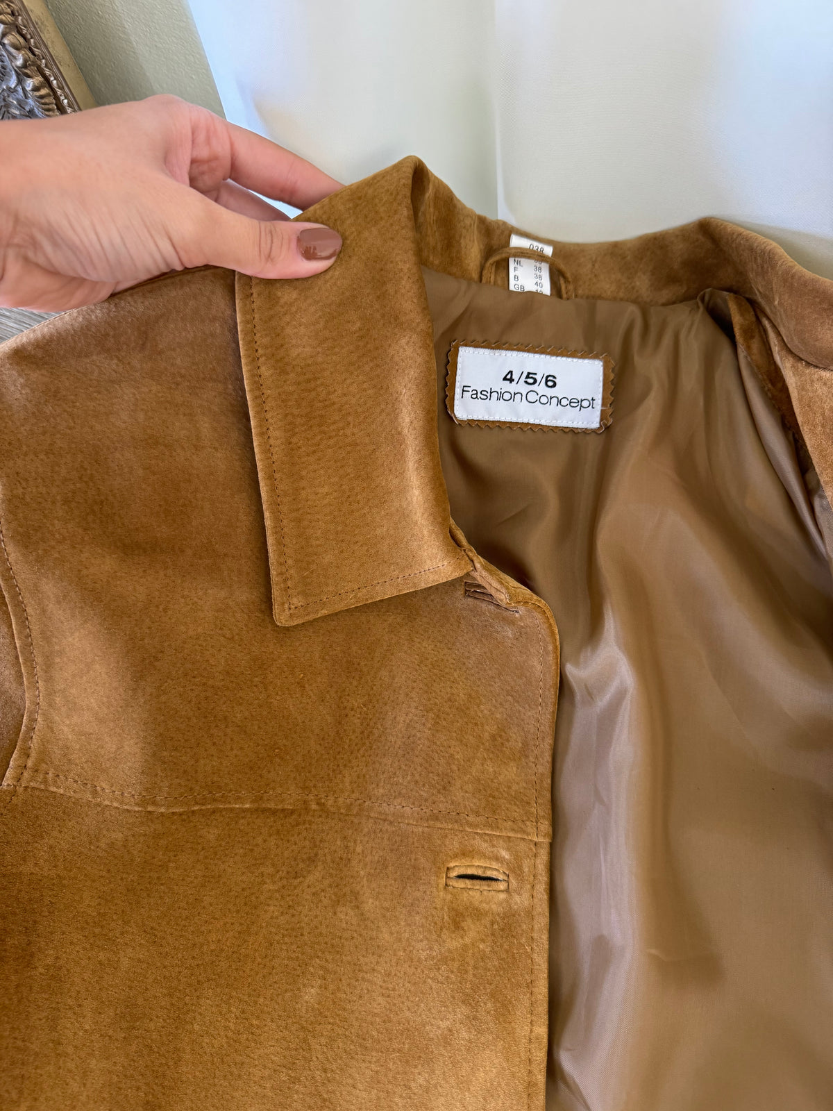 Jacheta super cool din piele naturală nappa, produs nou ( mărime 40- M/L)