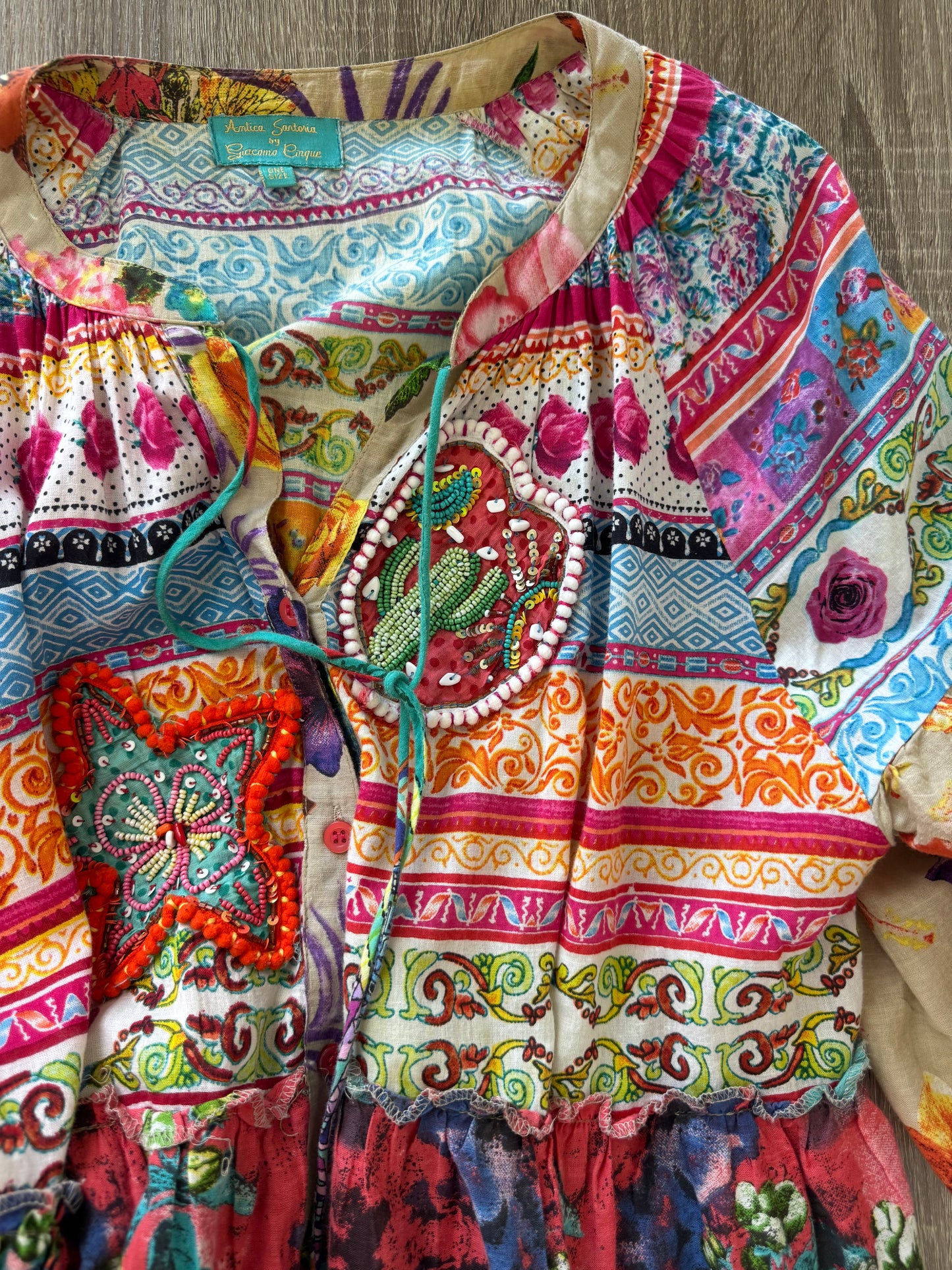 Cămașă de vară/ plajă în stil boho cu aplicații de mărgele ( mărimea M/L)