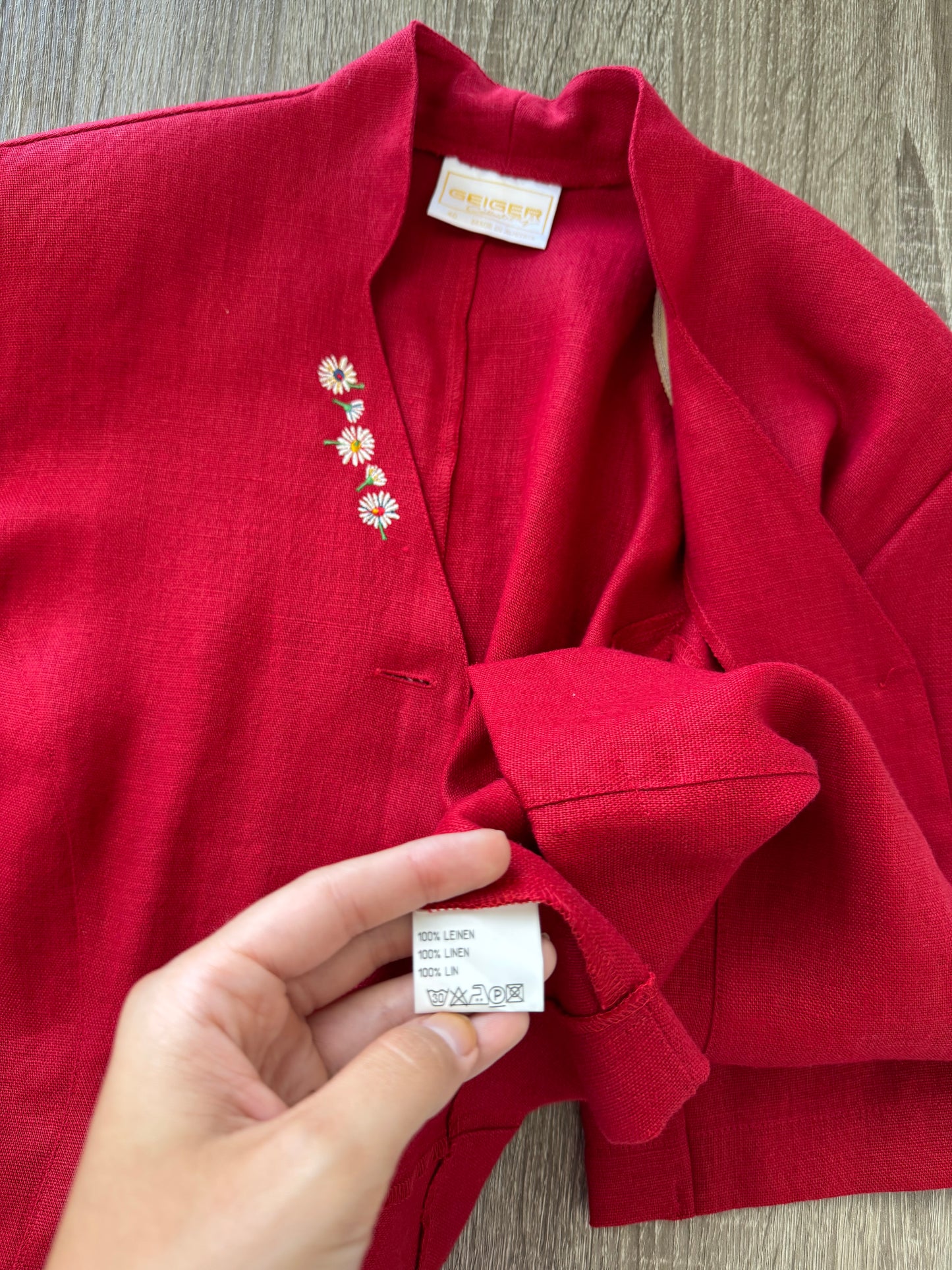 Sacou vintage de vară cu broderie din 100% in
(Mărimea L)