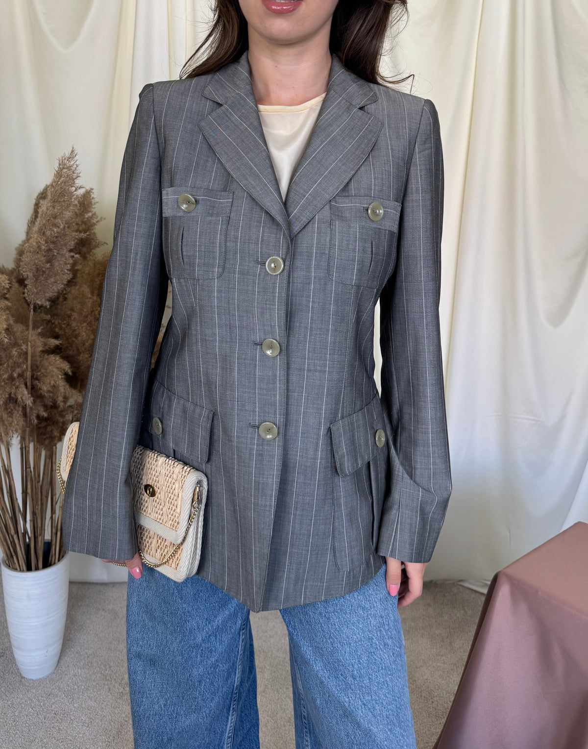 Sacou-jacheta luxury ARMANI din lana fina și calitativă, finisaje impecabile, mic defect*( Mărimea M)