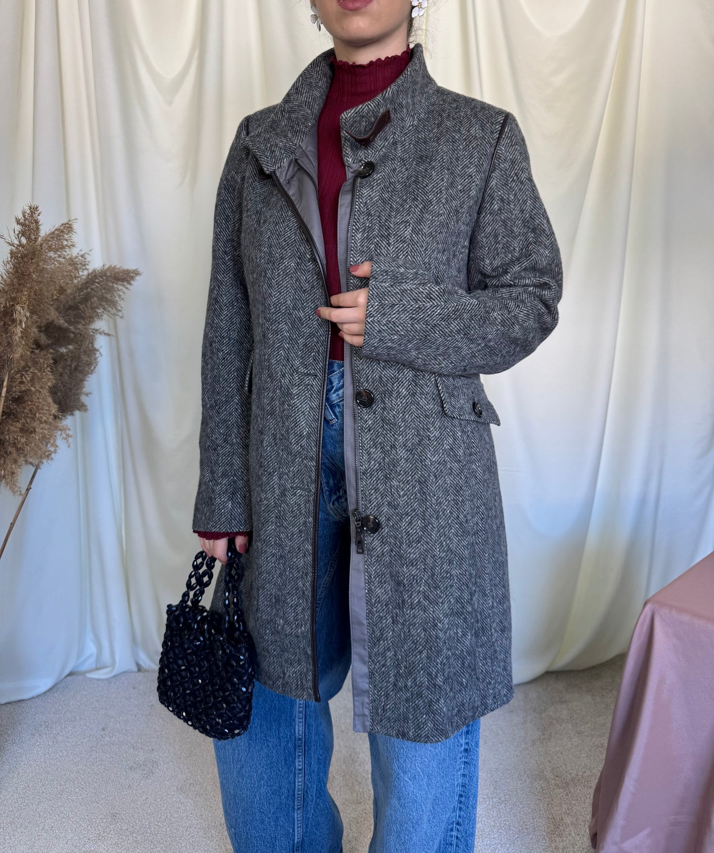 Palton superb din 100% lână fină
Mărimea L