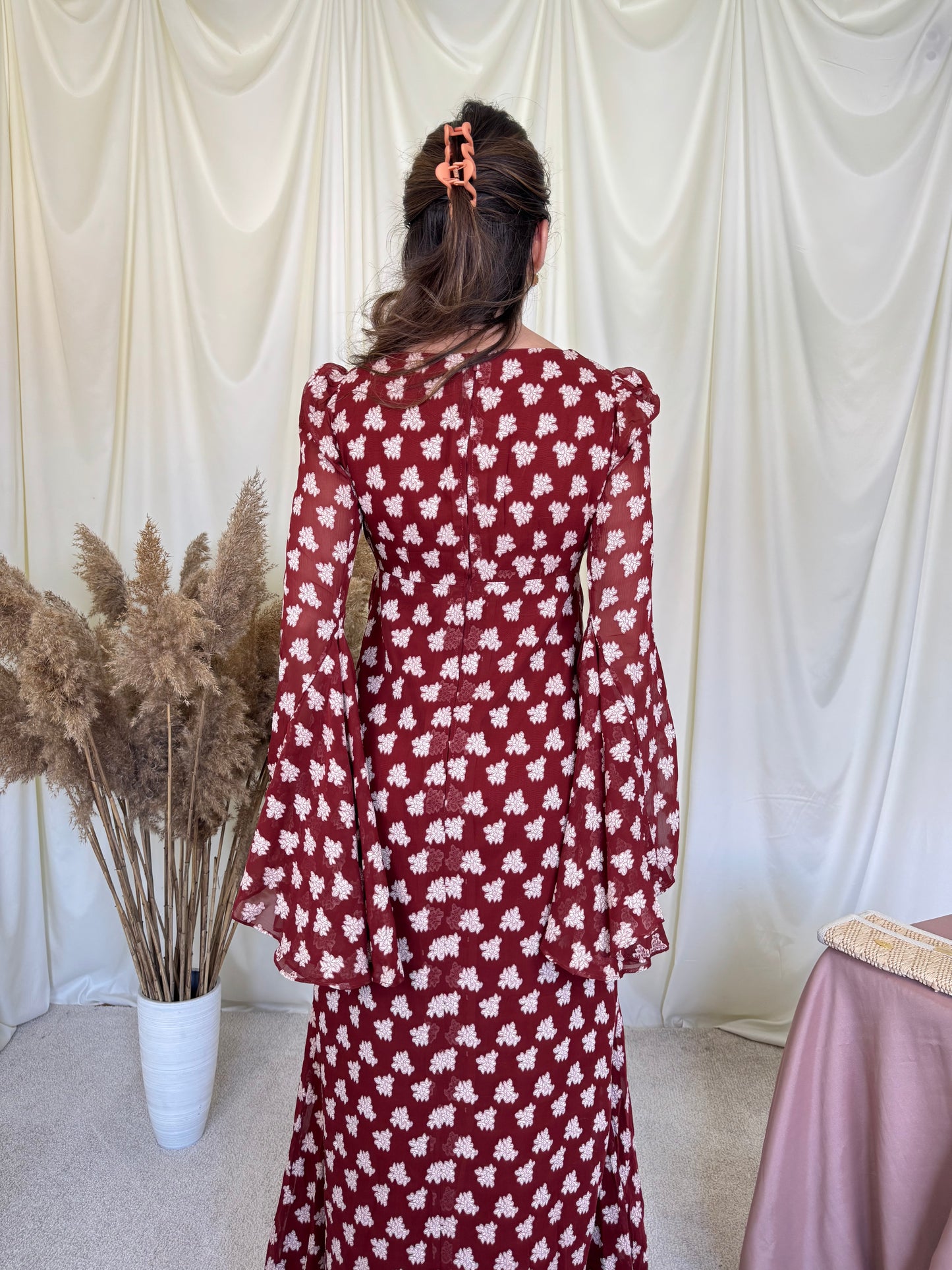 Rochie vintage maxi in nuanță de bordo cu imprimeu floral,mâneci ample și croială fluidă 
(Mărimea S/M)