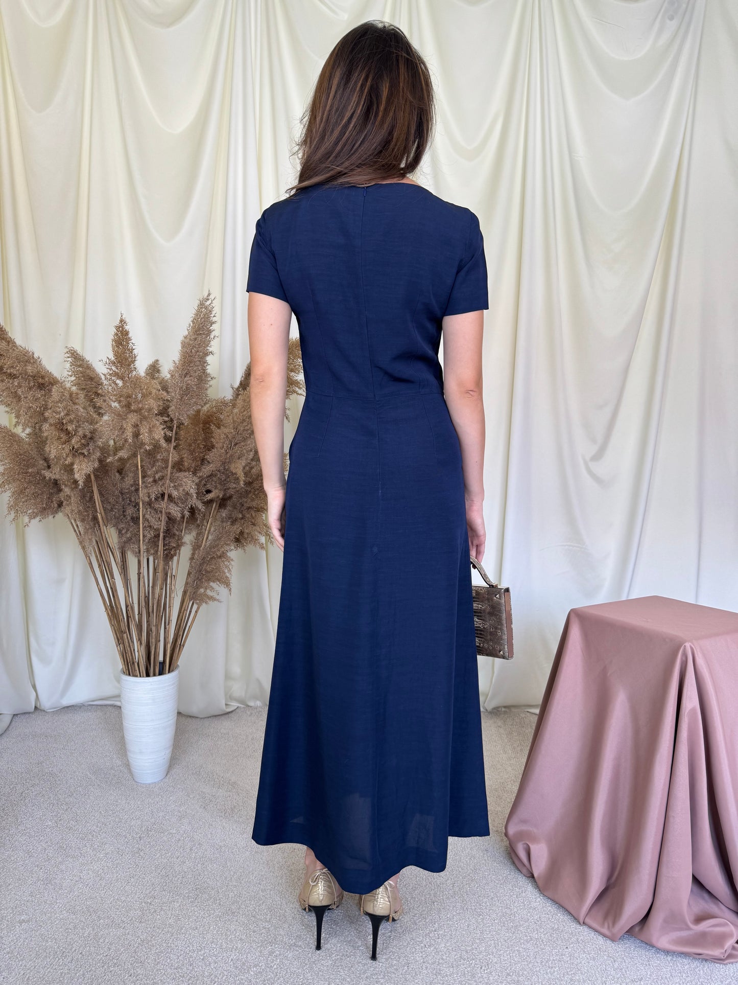 Back! Rochie MARELLA by MAX MARA din vâscoză și in, închidere cu fermoar și nasturi ( mărimea S )