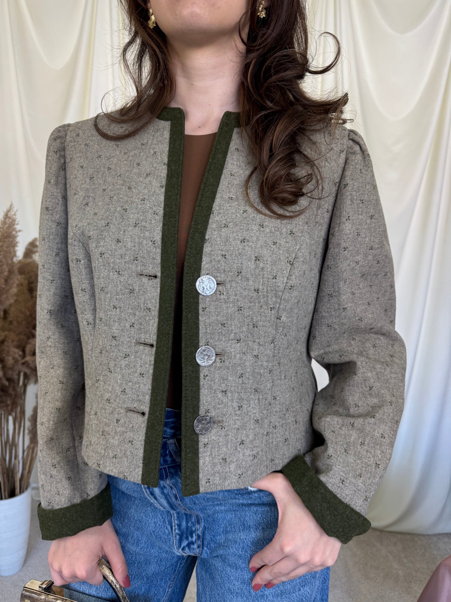 Sacou-jacheta vintage din lana cu nasturi metalici 
(Mărimea M/L)