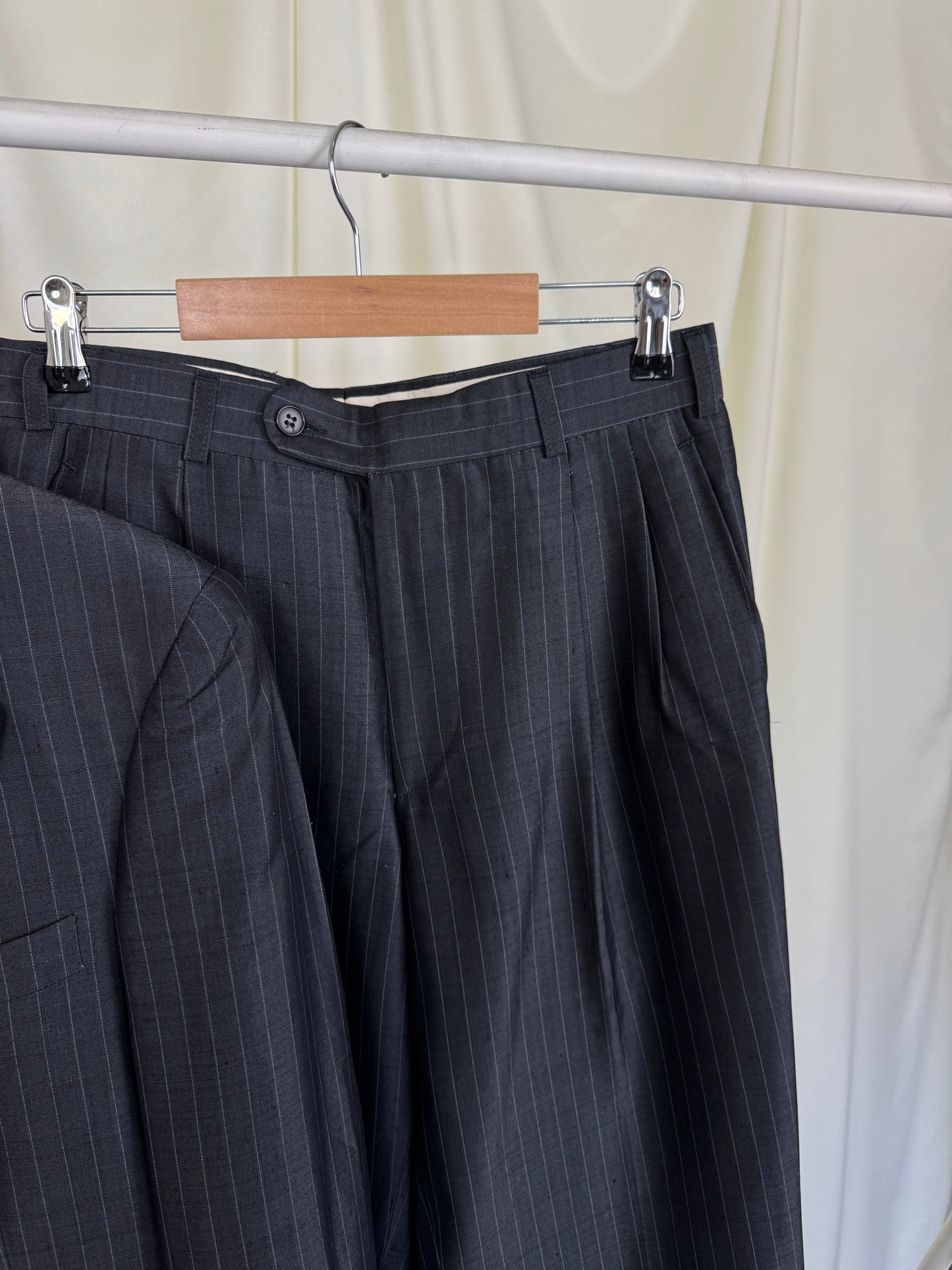 Costum vintage elegant din stofă de vară: vascoza, acetat și mătase naturală, pantalon cu talie înaltă  (Mărimea M)