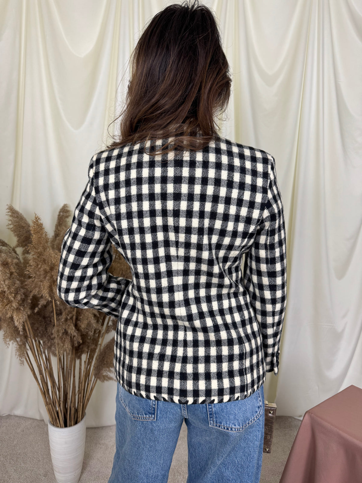 Sacou vintage superb ELEGANCE PARIS din 100% lână, nasturi inscripționați ( mărimea xs/s)