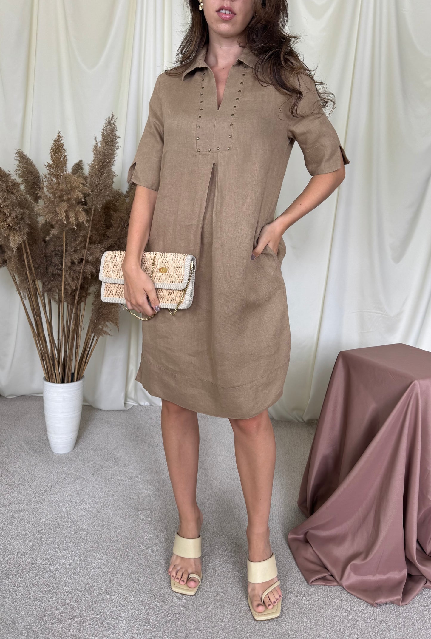 Rochie de vară din 100% in cu aplicații metalice ( mărimea S)