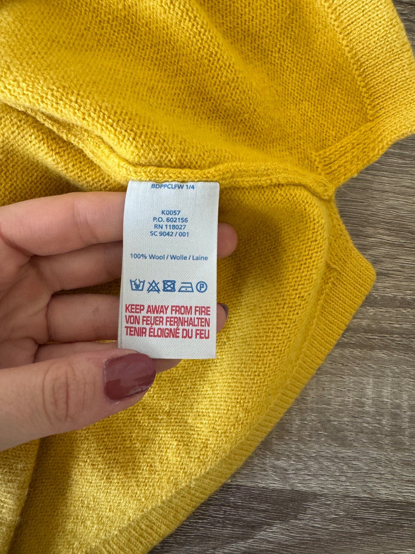 Bluza din 100% lână extra fina( XS-S)