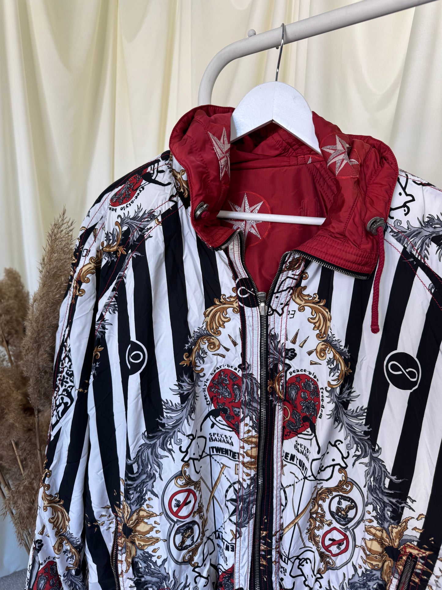 Geaca vintage print cool- reversibilă ( mărimea L)