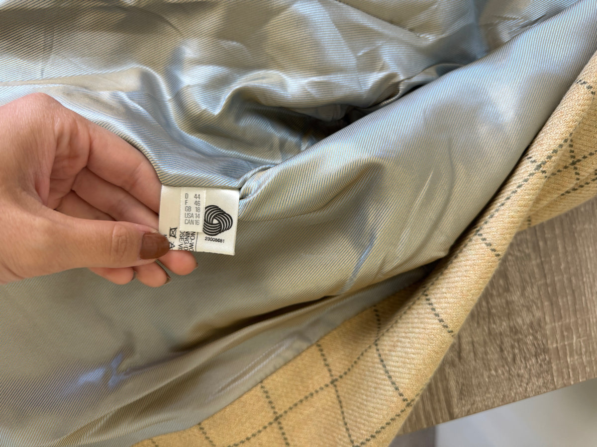 Sacou vintage superb din 100% lana merino, nasturi inscripționați ( mărimea L)