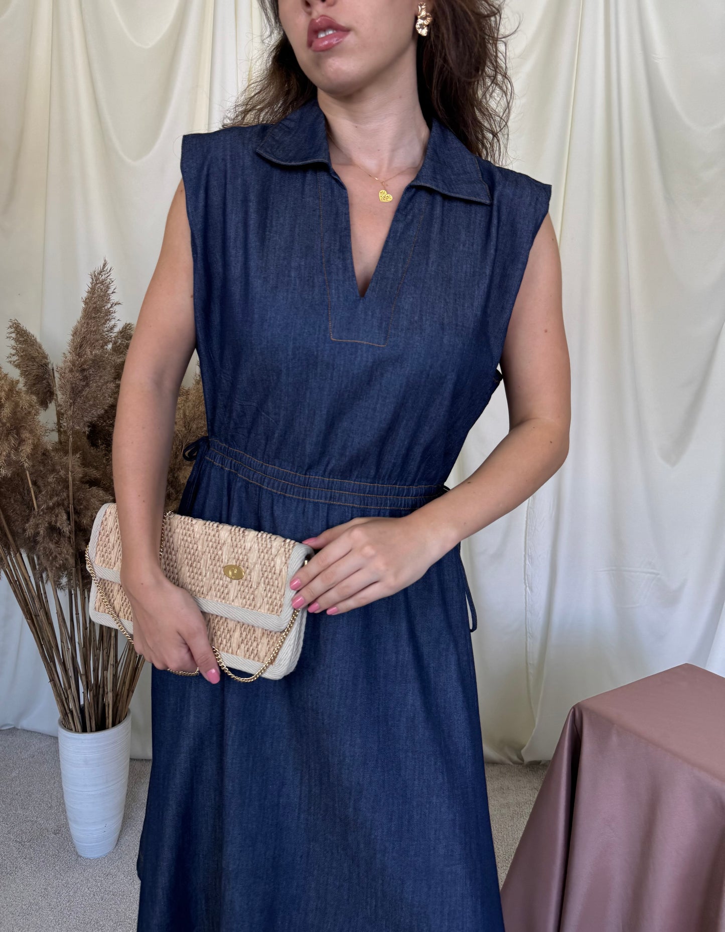 Rochie DKNY din denim de bumbac cu spate decupat, talie ajustabilă ( mărimea L/XL)