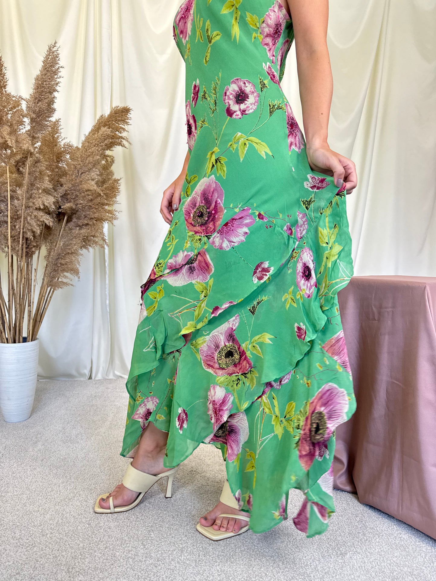 Rochie vintage cu print floral și aplicații de mărgele și paiete super finute 
(Mărimea L)