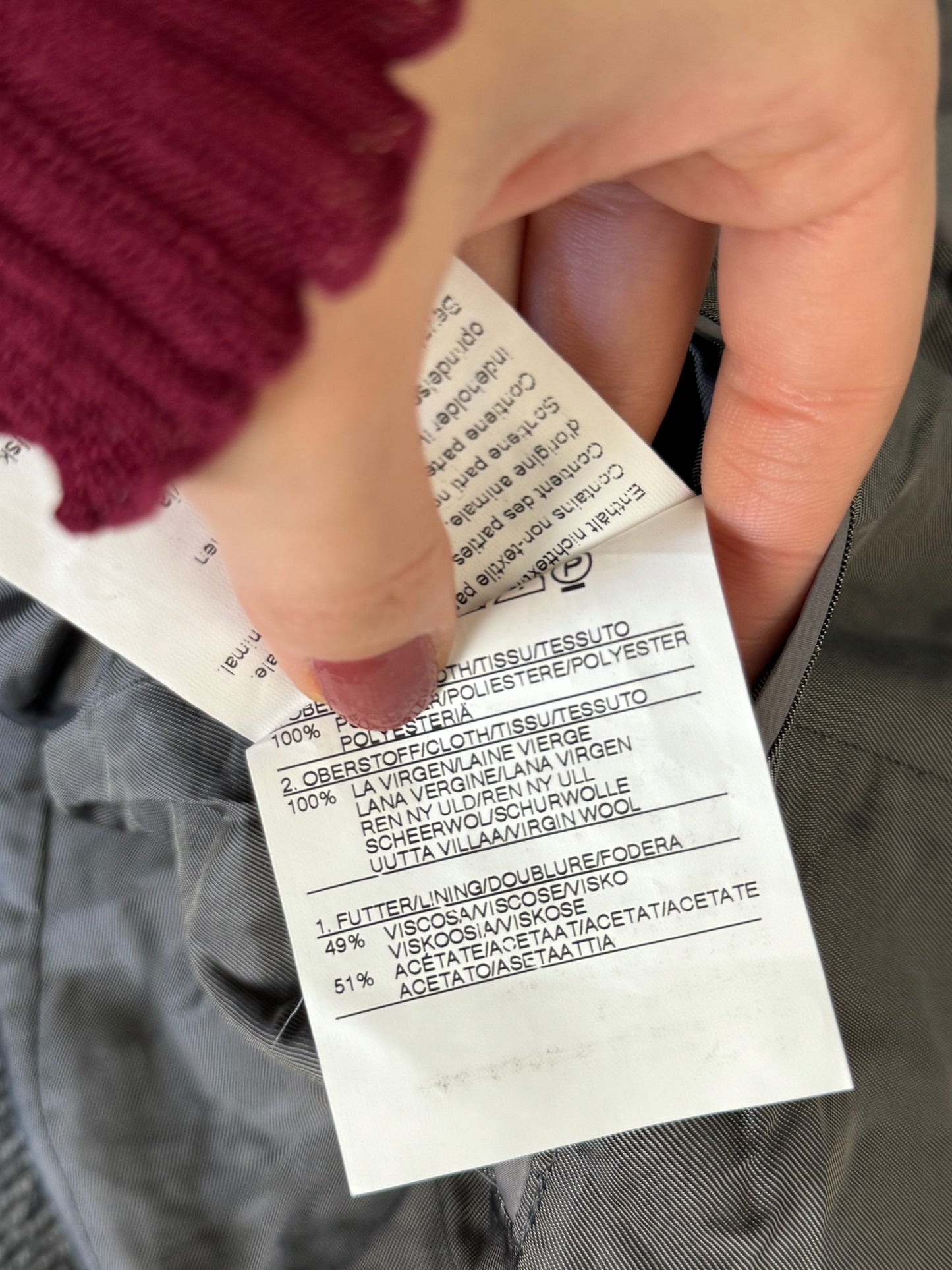 Palton superb din 100% lână fină
Mărimea L