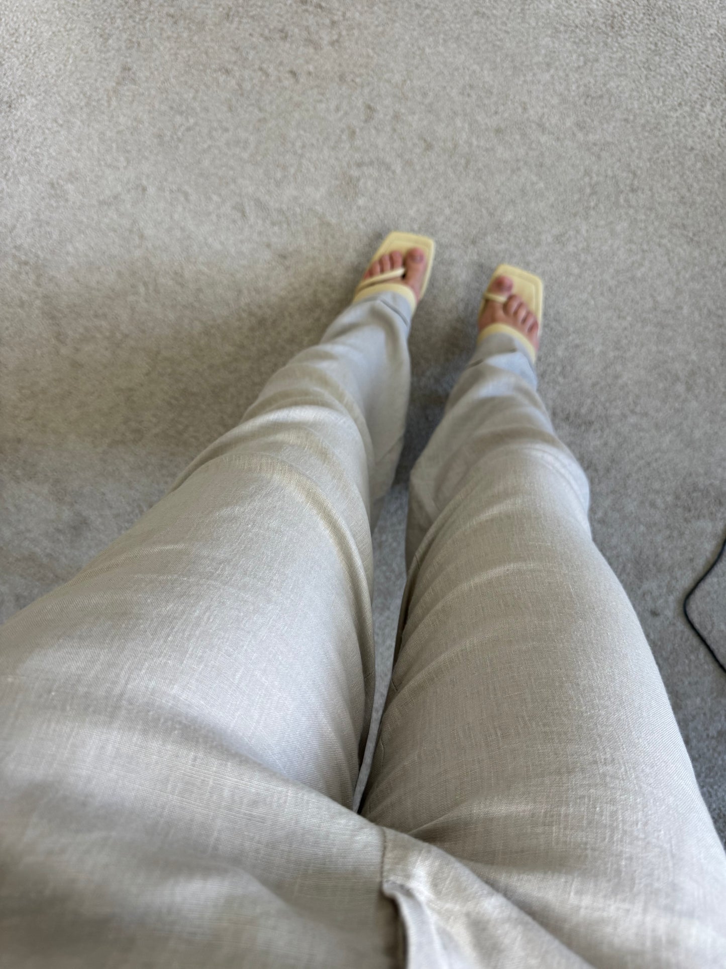 Pantalon gri din 100% în în croi evazat și talie medie-joasă ( mărimea S)