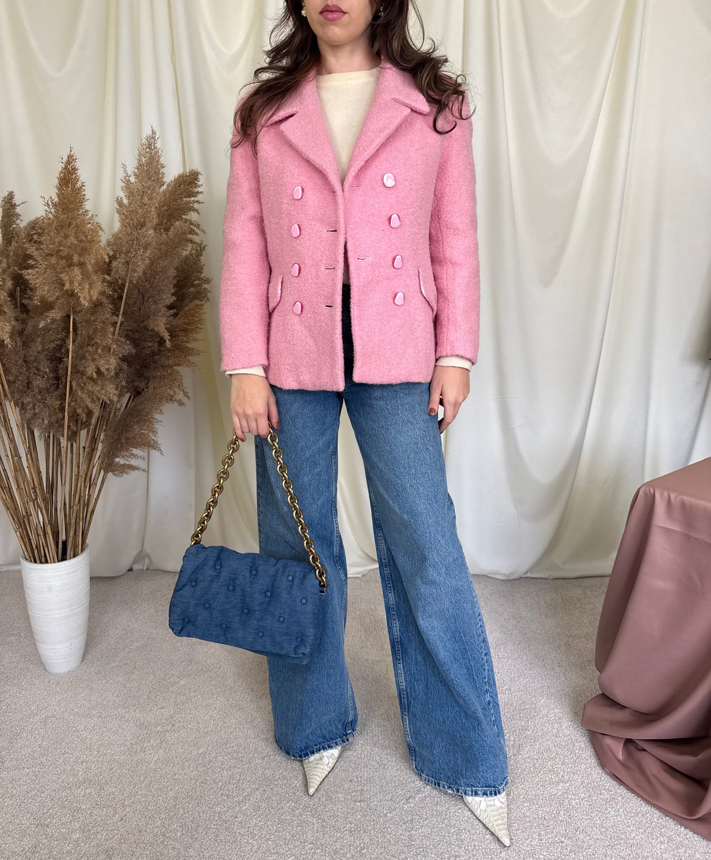 Piesa vintage Escada babypink 80% lână tip boucle. Mărimea 40/M