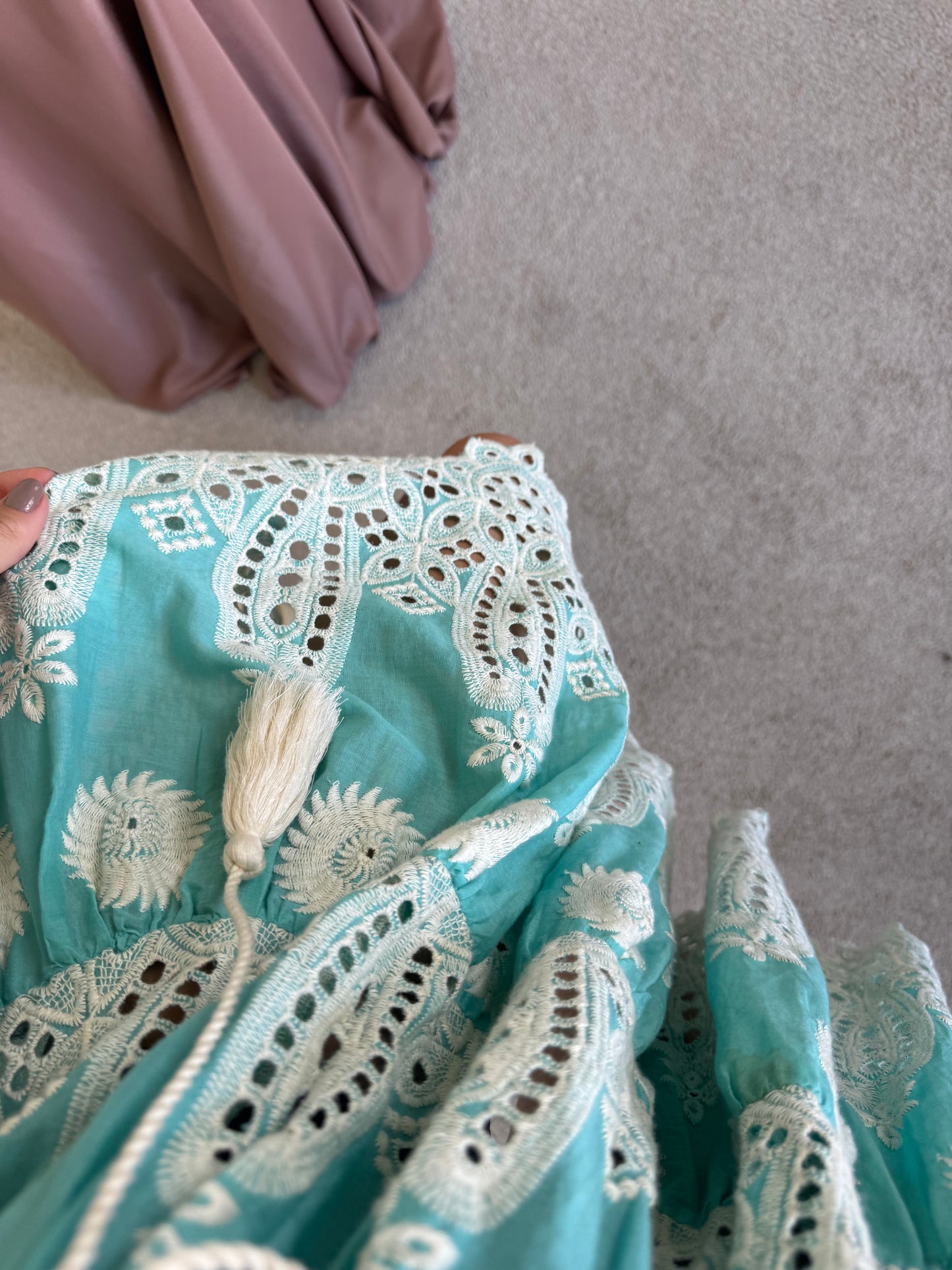 Rochie de vară/ plajă din 100% bumbac, print turcoaz cu alb și broderii ( mărimea M)