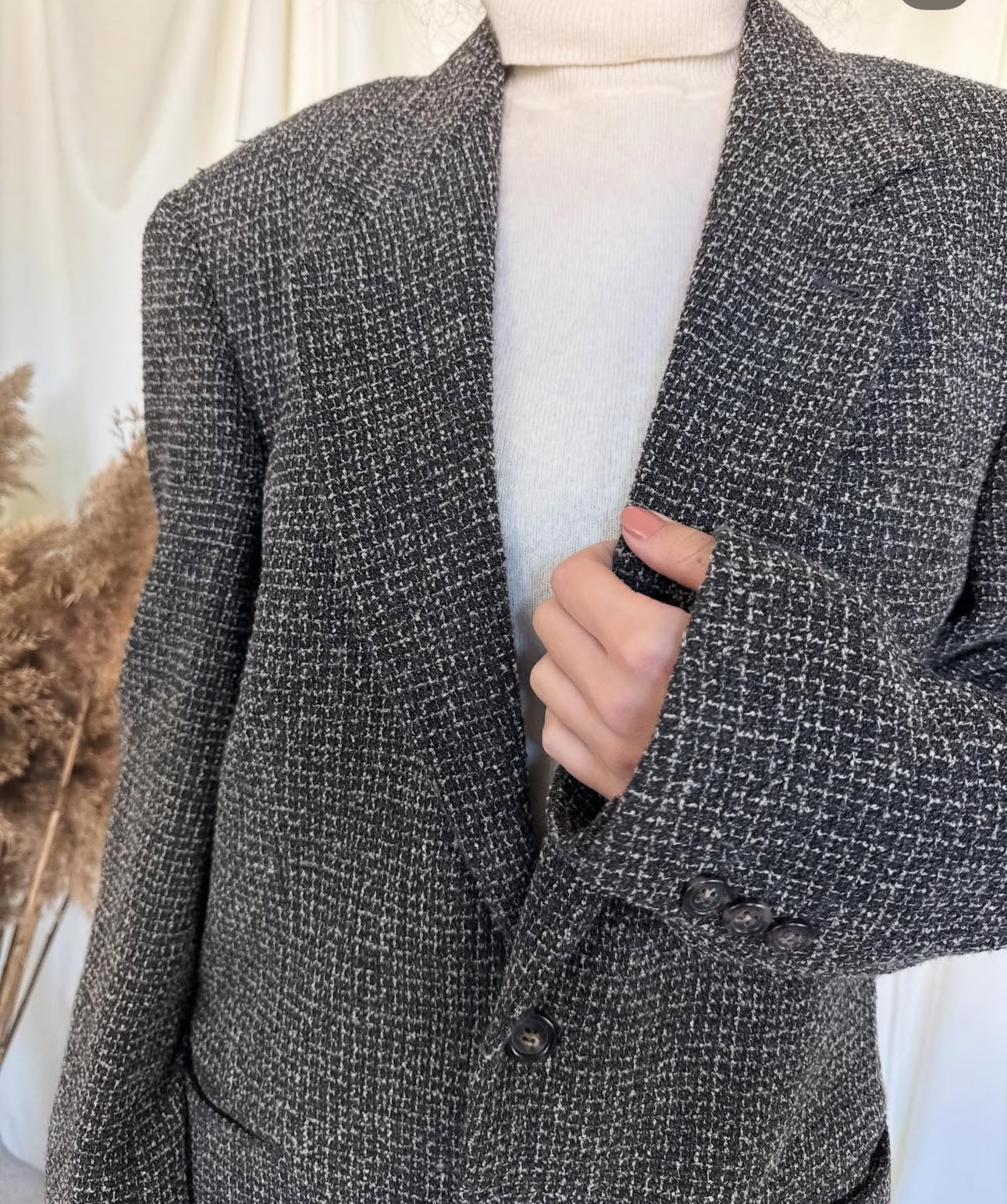 Sacou premium de brand HUGO BOSS din stofă de lână( mărimea M)