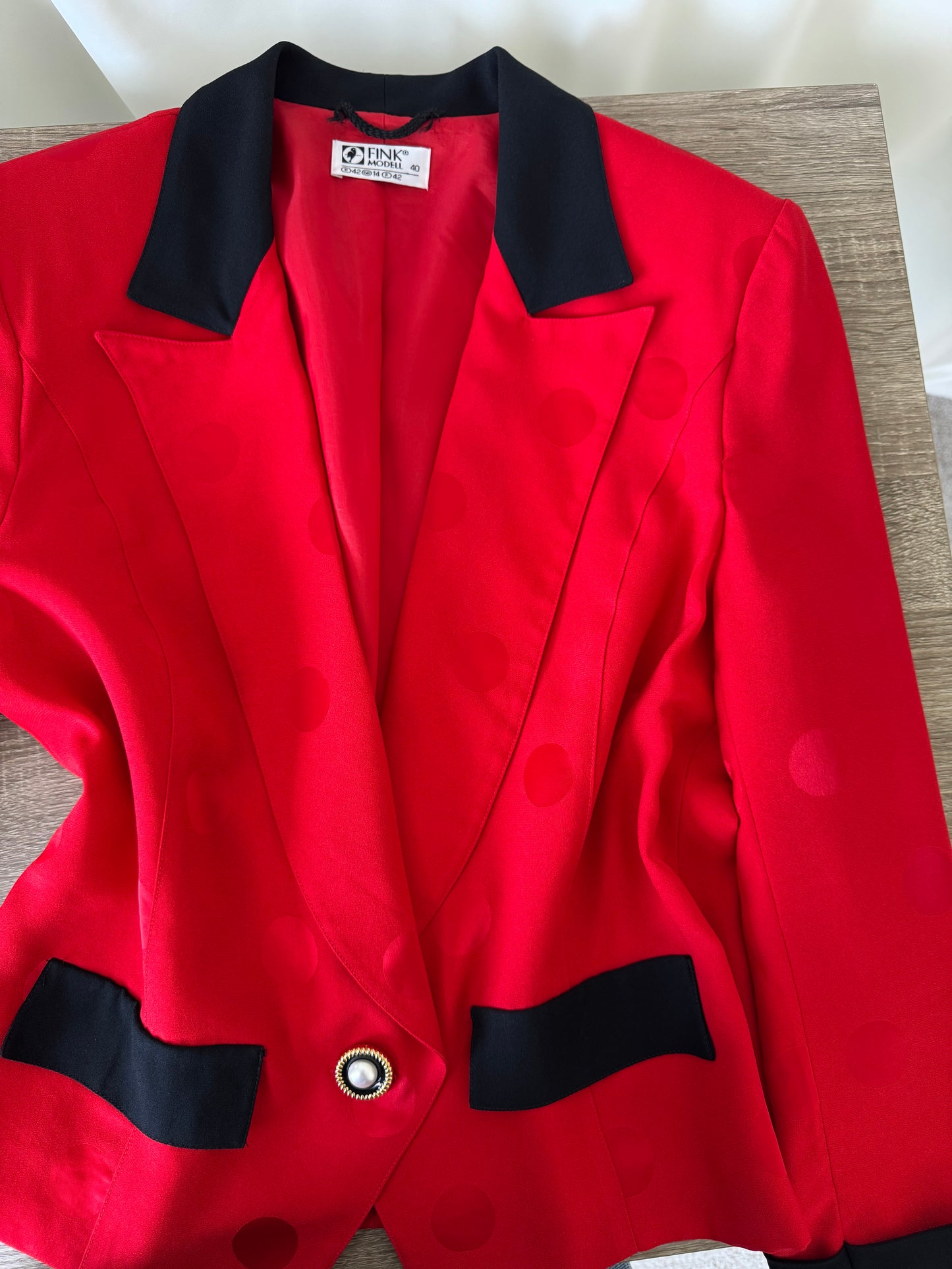 Sacou vintage elegant cu nasturi bijuterie și print buline 
(Mărimea M)