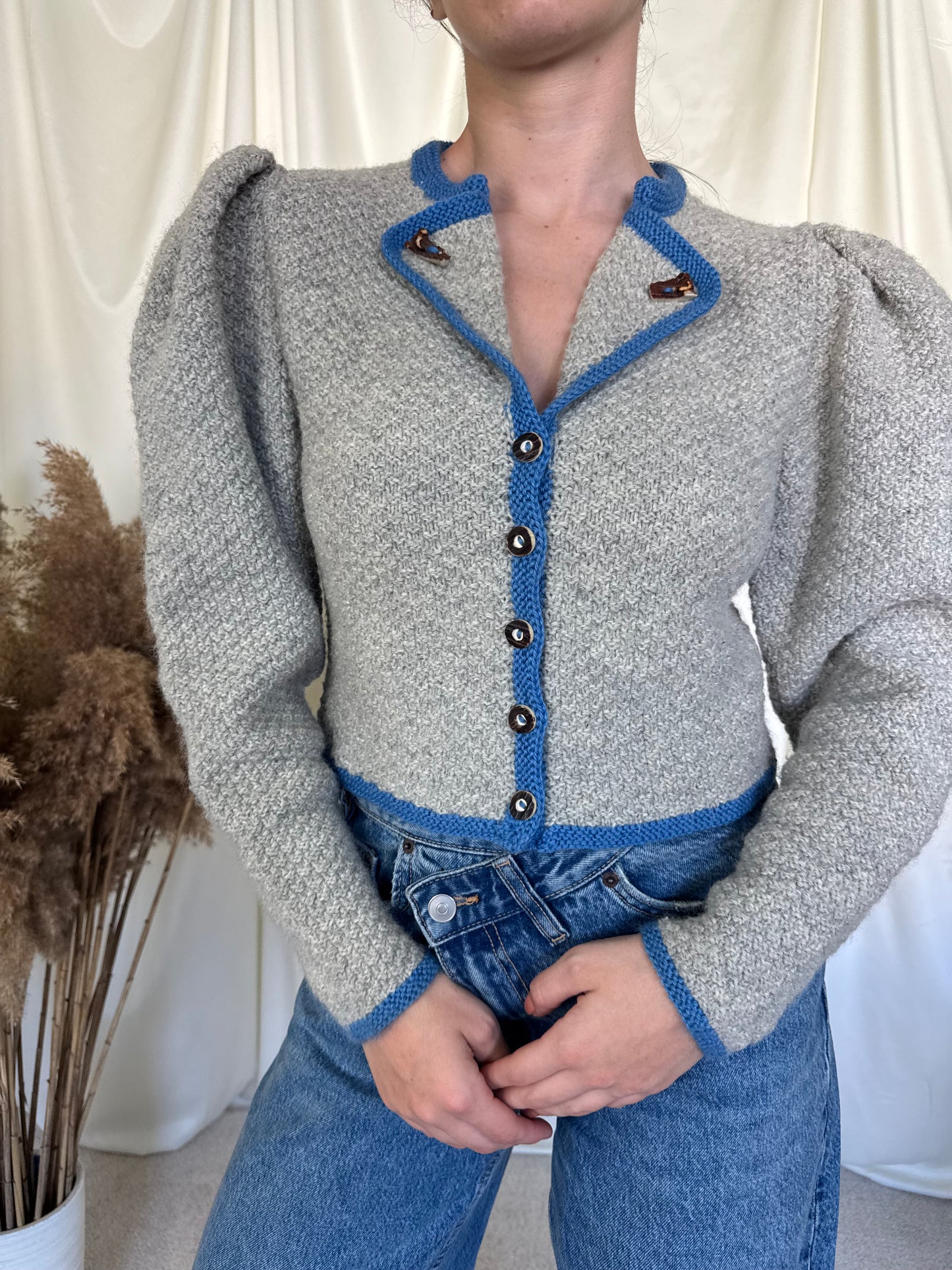 Jerseu vintage handmade din lână