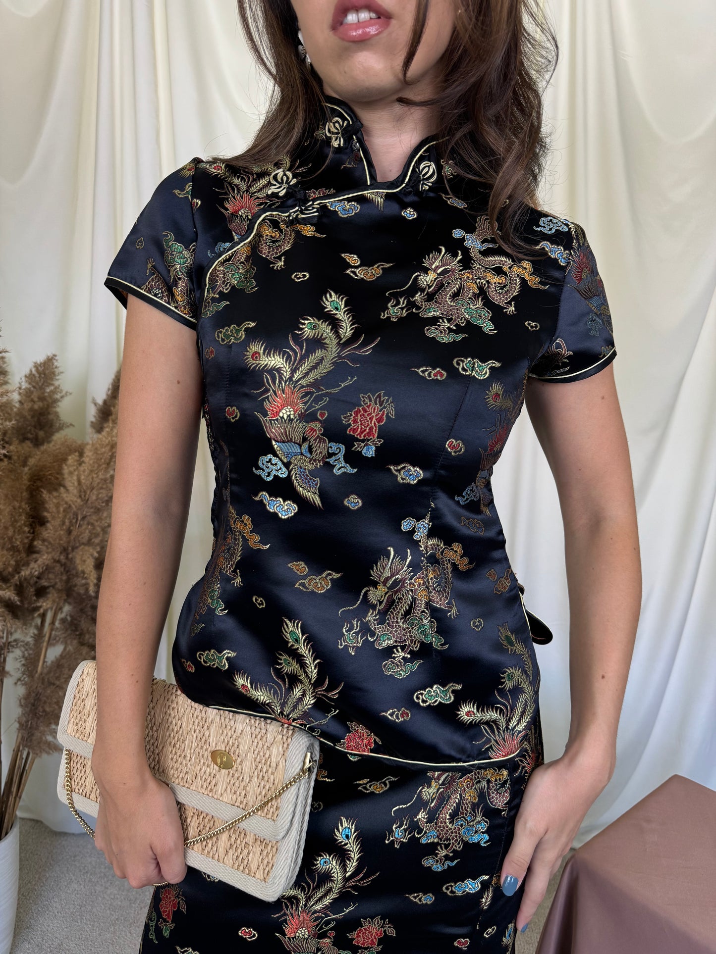 Set în stil chinezesc din 100% mătase naturală, cămașă + fusta cu talie înaltă și șlițuri laterale( mărimea XS-XS/S)