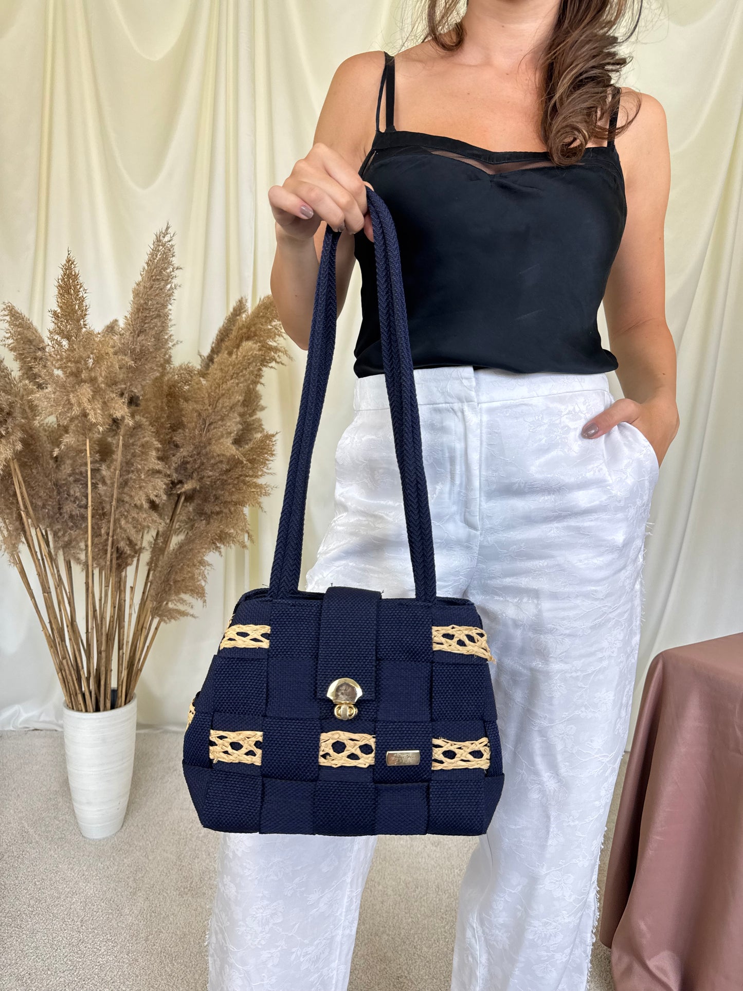 Geantă vintage Made in italy bleu 
(Dimensiunile : 31/20cm)