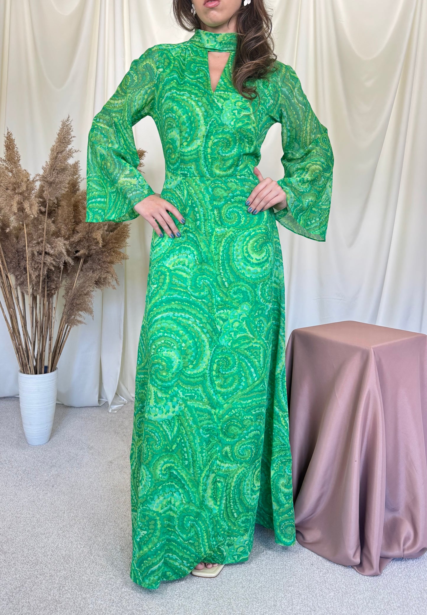 Rochie vintage spectaculoasă din 100% bumbac cu mâneci ample, lungime maxi ( mărimea 40/M-L)