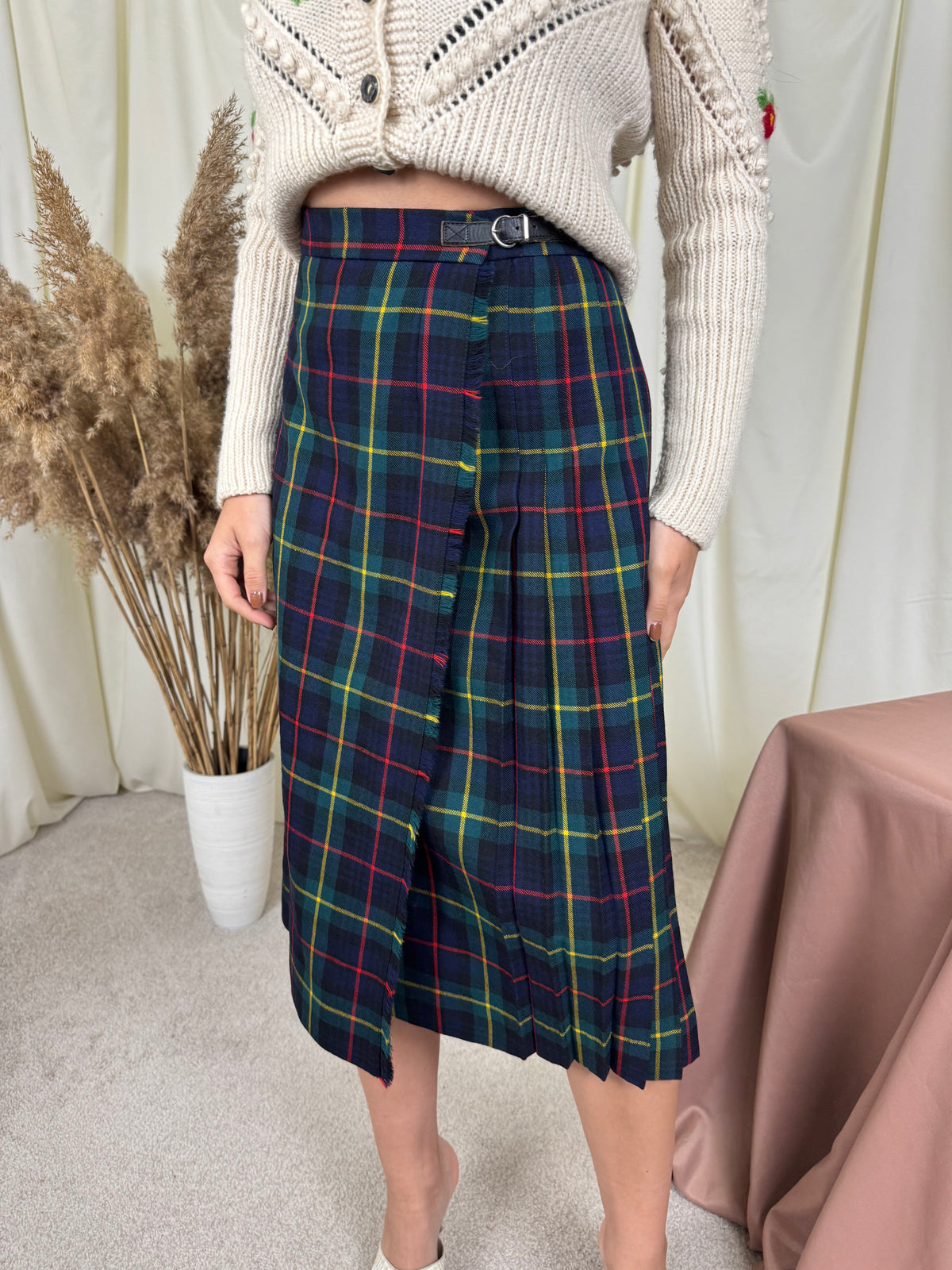 Fustă vintage din 100% lână premium cu print tartan, talie ajustabilă ( mărimea S-M )