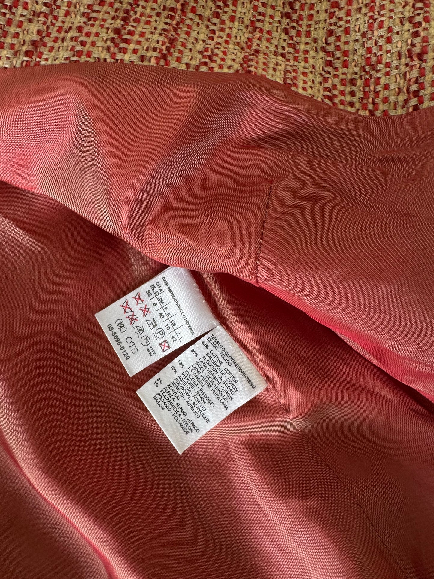 BACK IN STOCK. Sacou MAX MARA din tweed cu detalii din mătase naturală 
(Mărimea S/M)