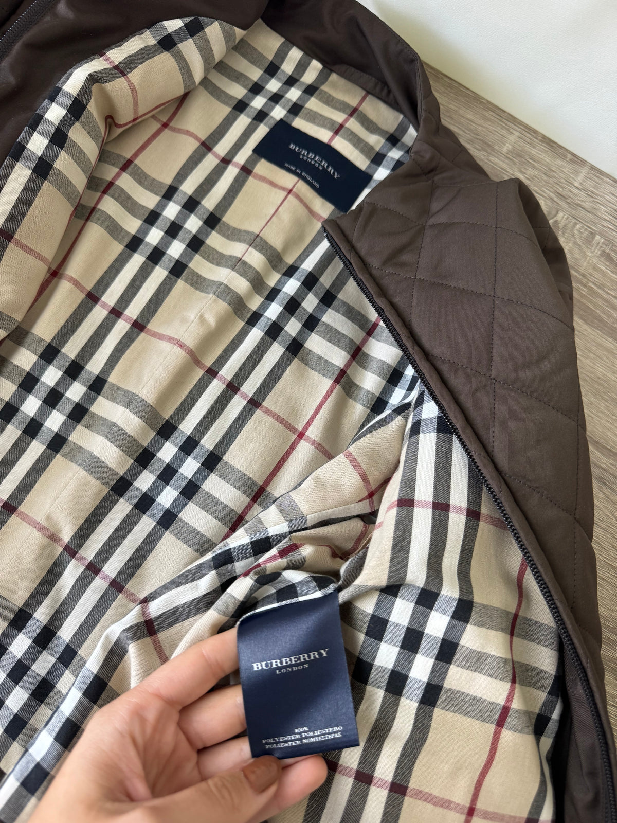 Jacheta BURBERRY din fas cu căptușeală inscripționată ( mărimea S)