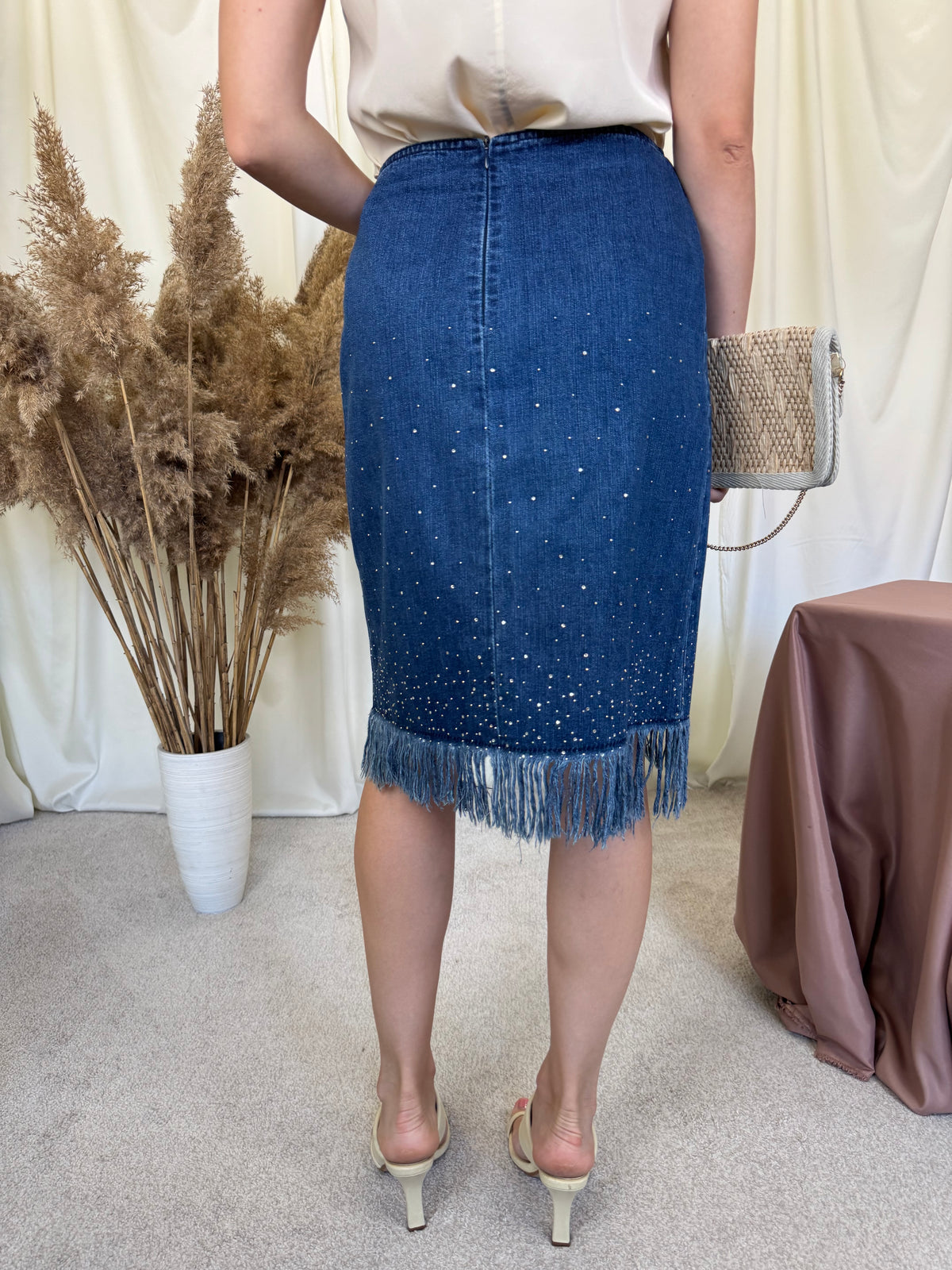 Fusta luxury FENDI de colecție din denim 100% bumbac cu aplicații ( mărimea S/M)