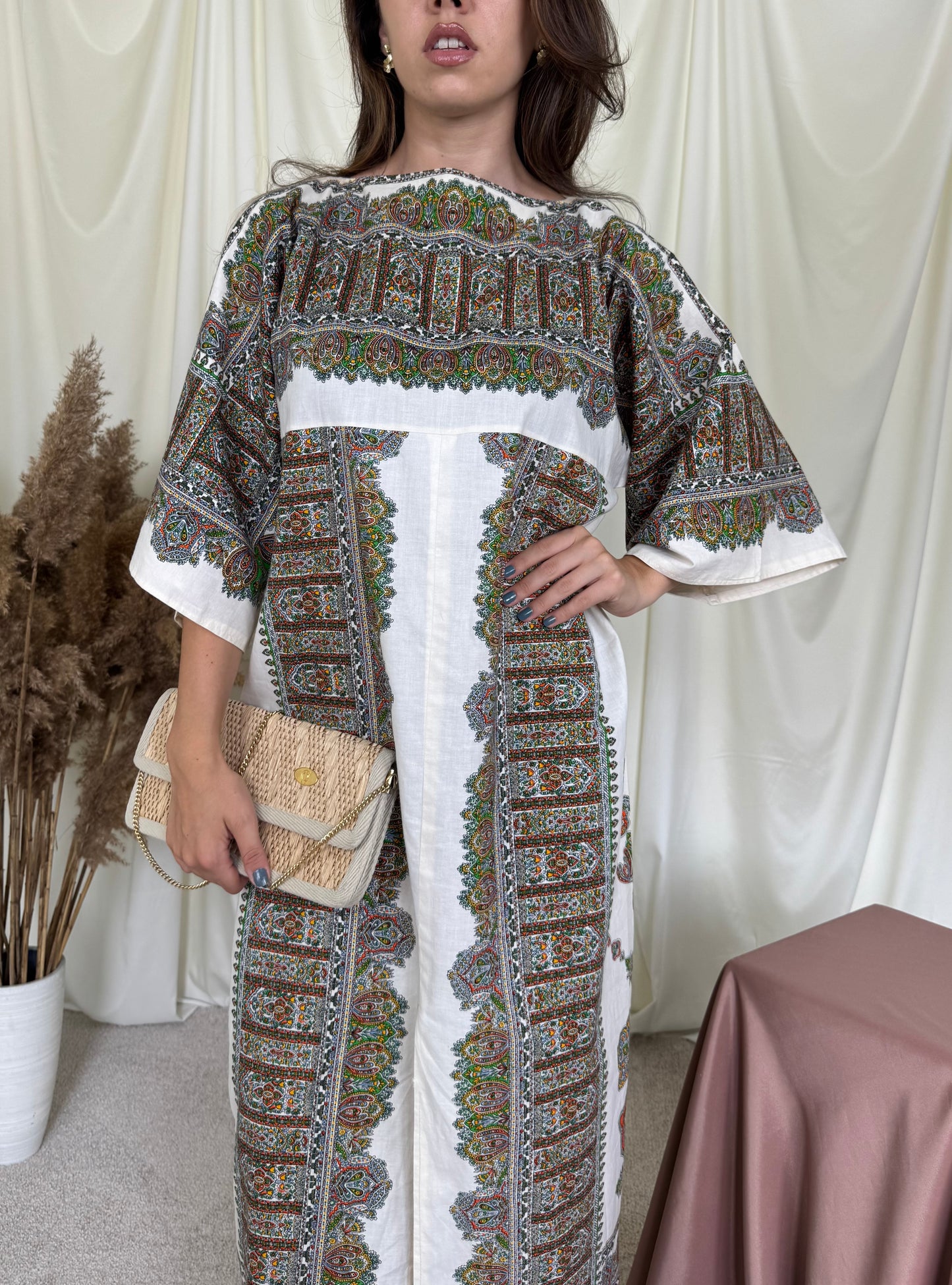 Rochie kaftan crem cu print și șliț ( mărimea S-M)