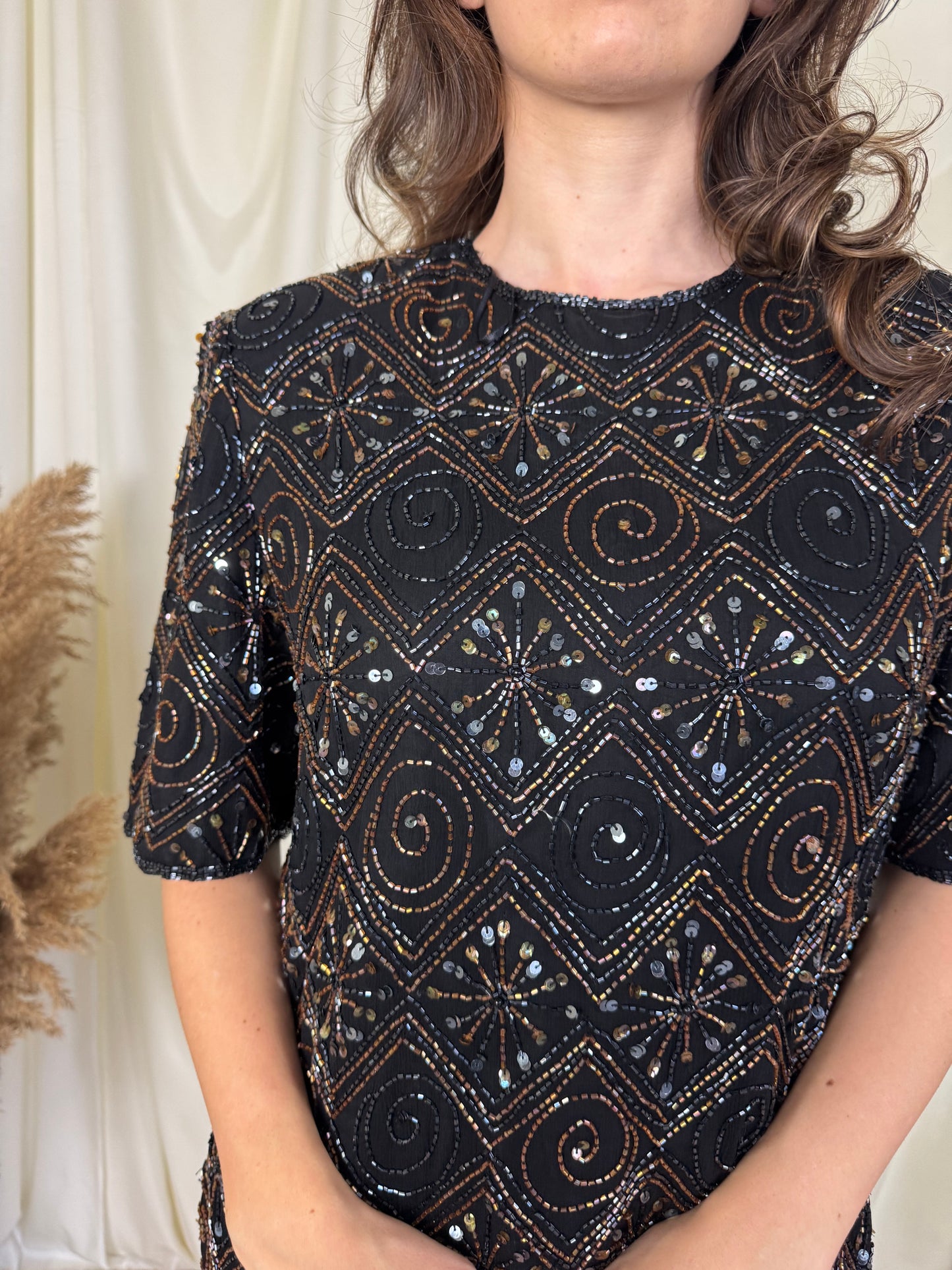 Piesă vintage din mătase naturală cu mii de mărgele( M/L)