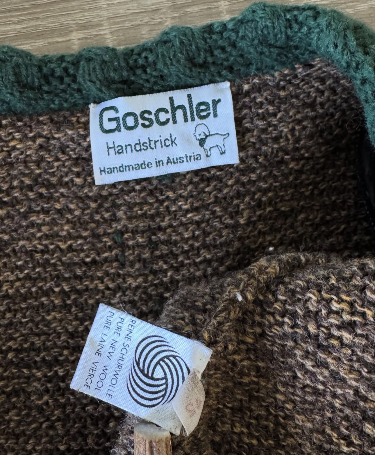 Cardigan vintage din Lână handmade ( mărimea M-L)