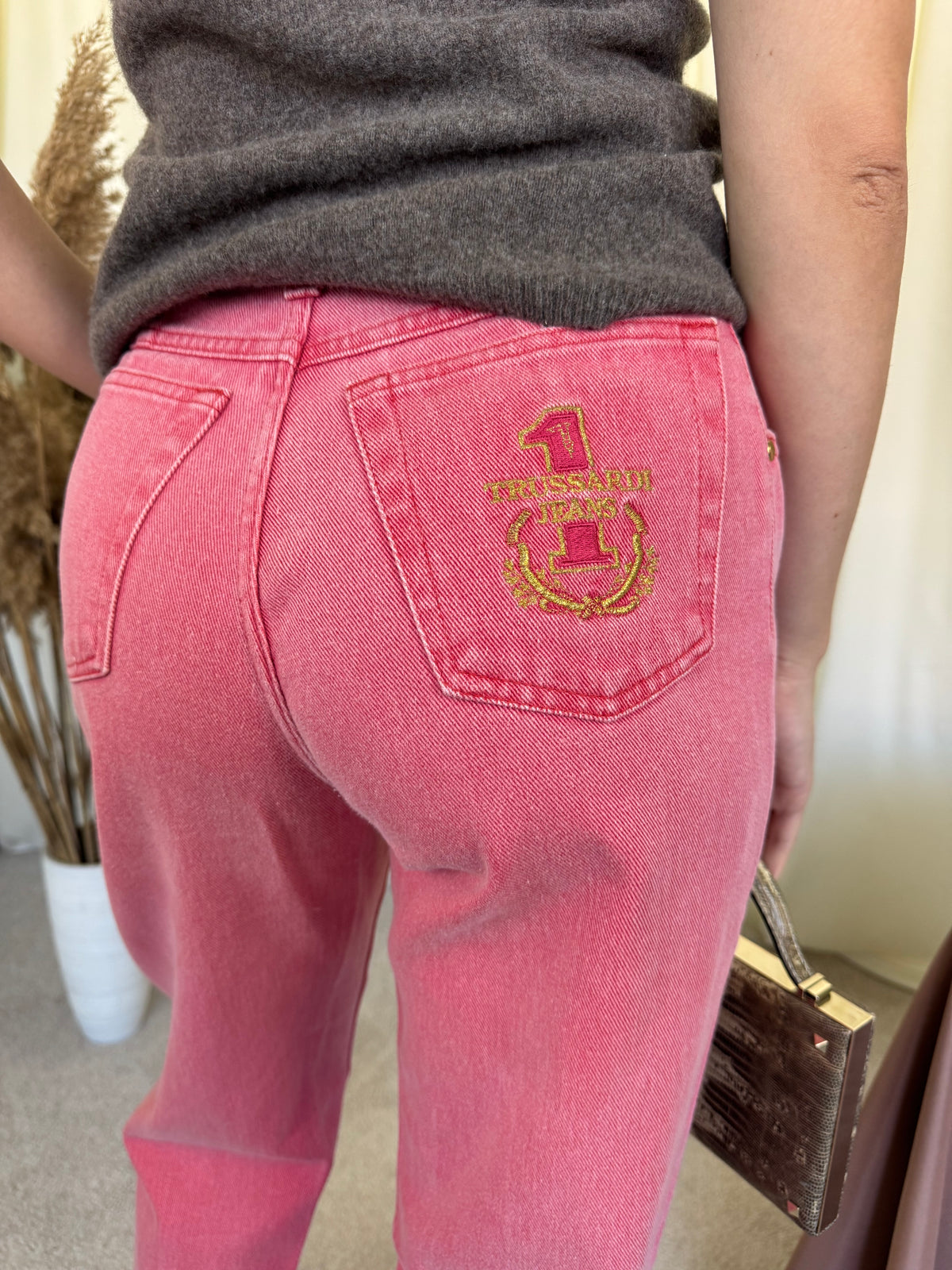 Blug vintage premium TRUSSARDI din 100% bumbac cu talie super înaltă și inscripție brodată ( mărimea xs/s)
