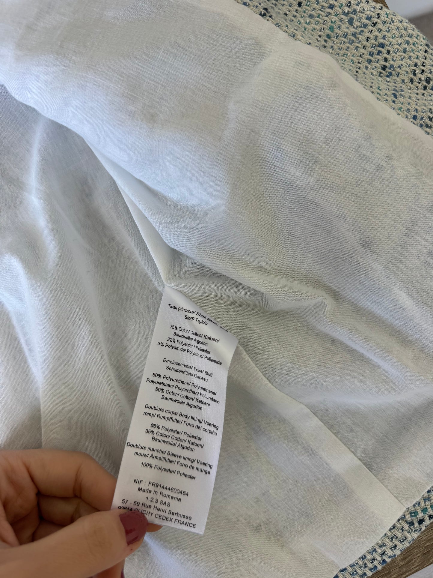 Jacheta din tweed tip boucle 
(Mărimea XS/S)