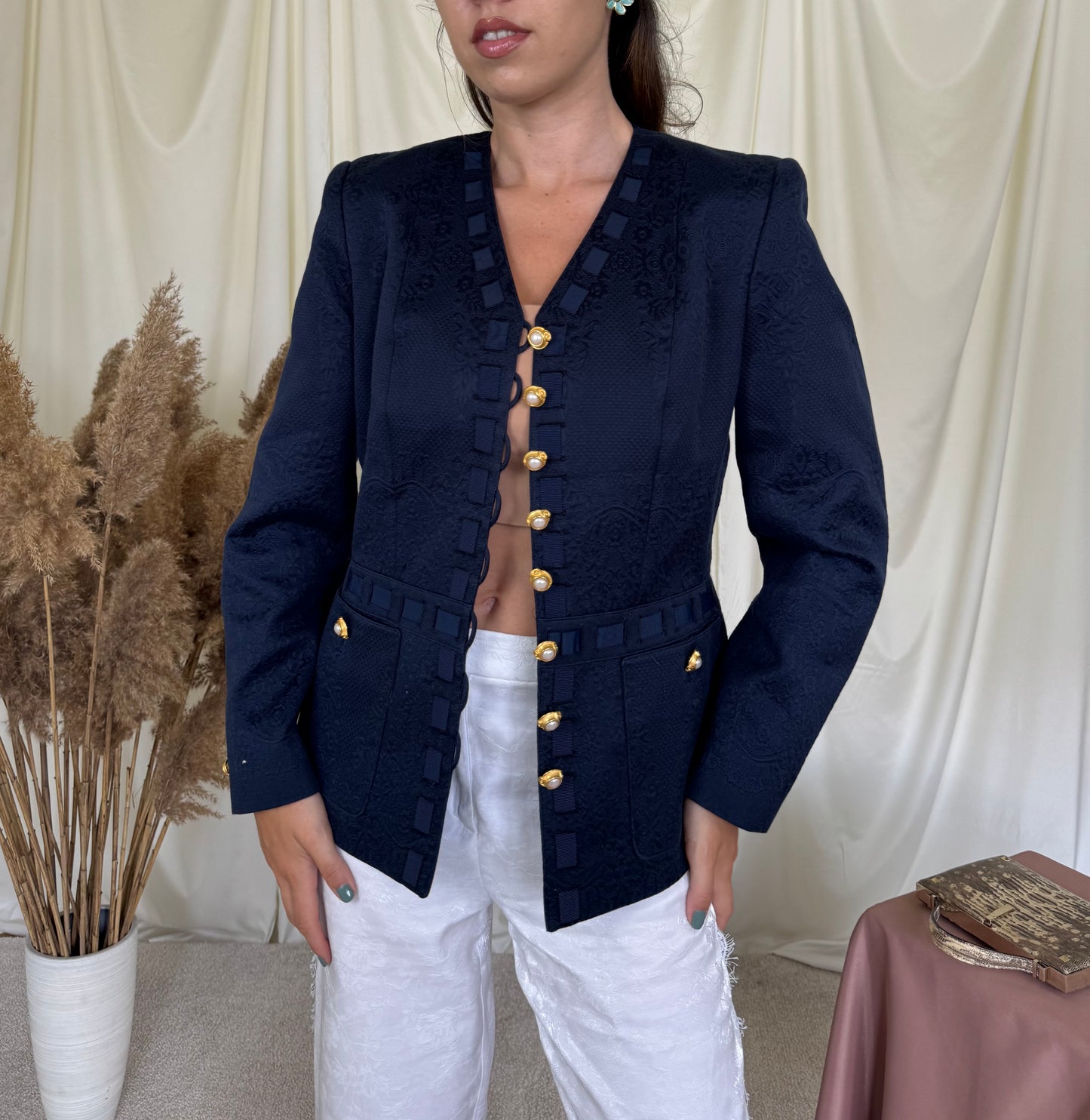 Sacou vintage RENZO din 100% bumbac cu nasturi bijuterie 
(Mărimea S/ M)