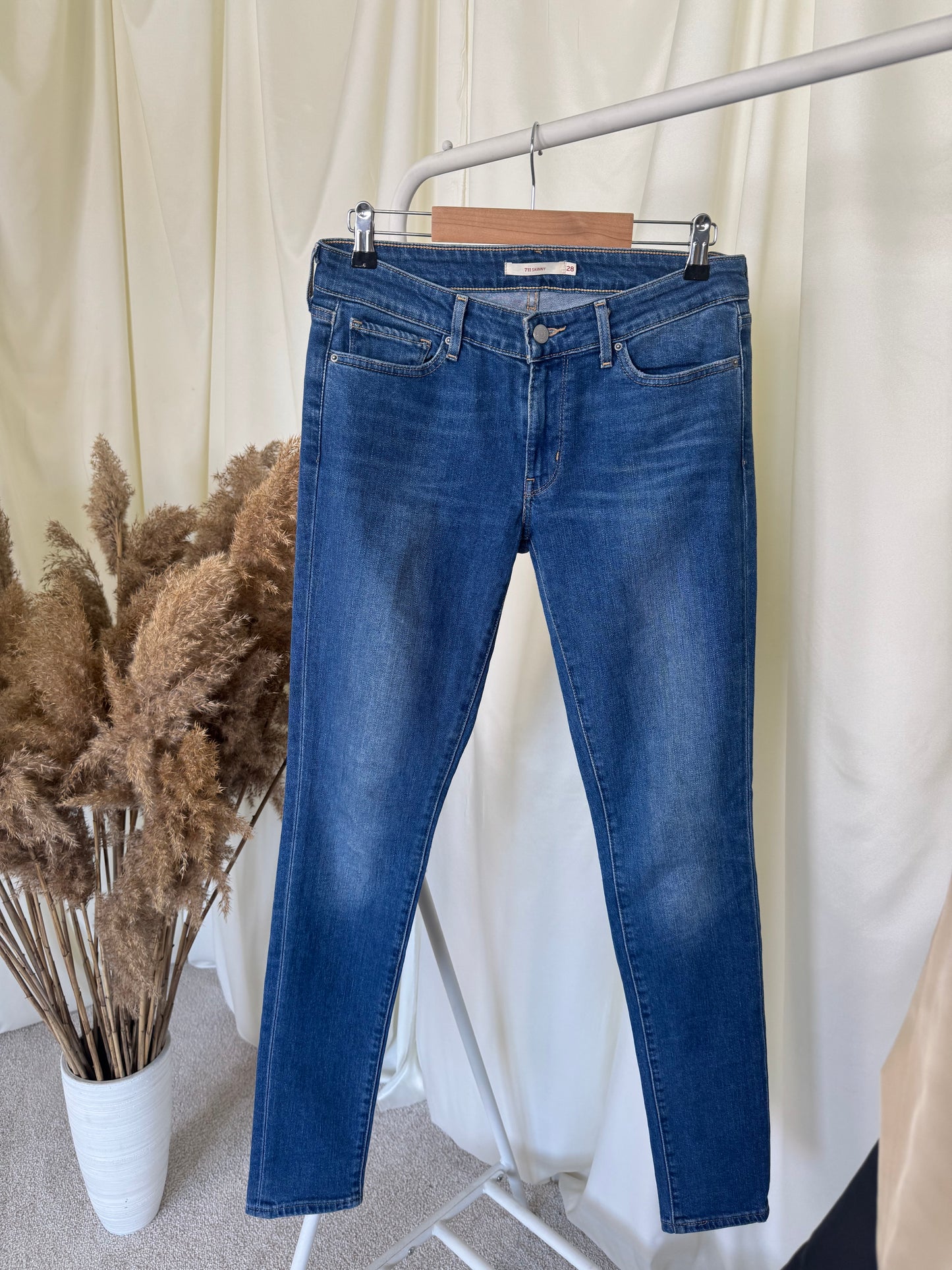 Blug LEVI’s model 711 Skinny ( mărimea 28)