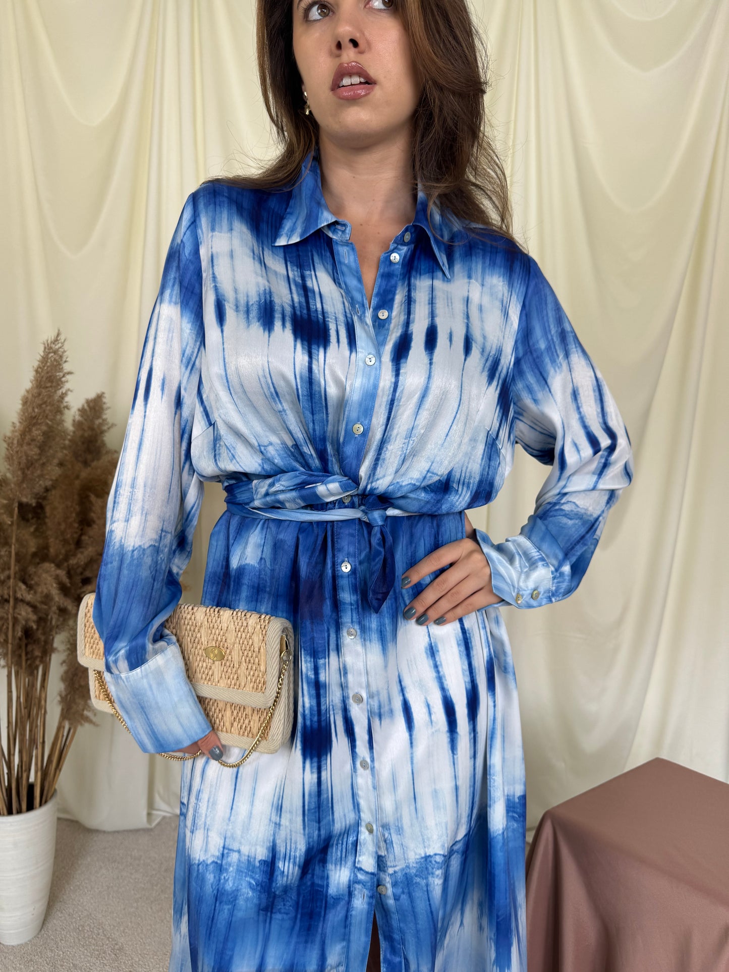 Rochie MADELEINE cu print superb și talie ajustabilă, șlițuri laterale ( mărimea L-XL)