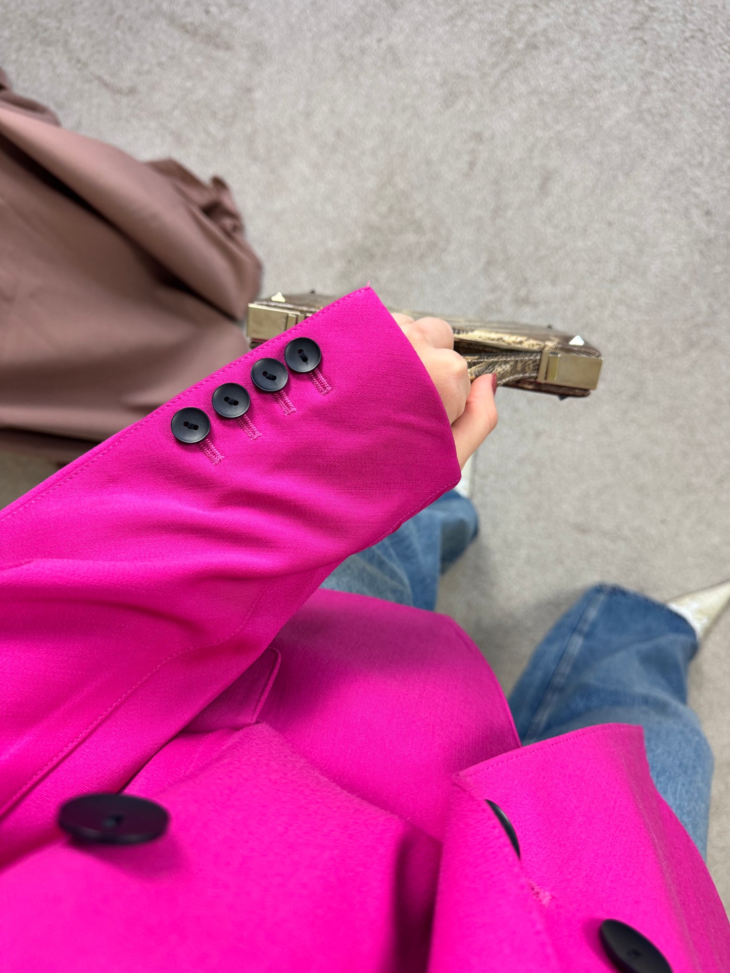 Sacou escada, stofă superba din 100%
Mărimea M/L