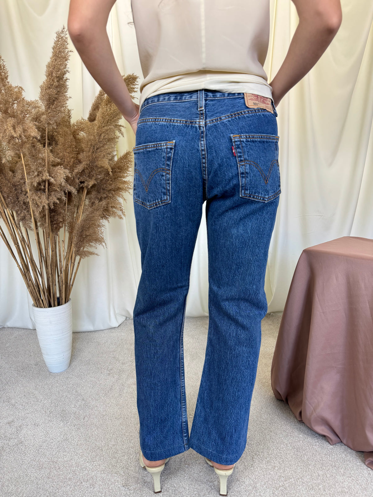 Blug vintage Levi’s cu talie medie ( mărimea S-M)