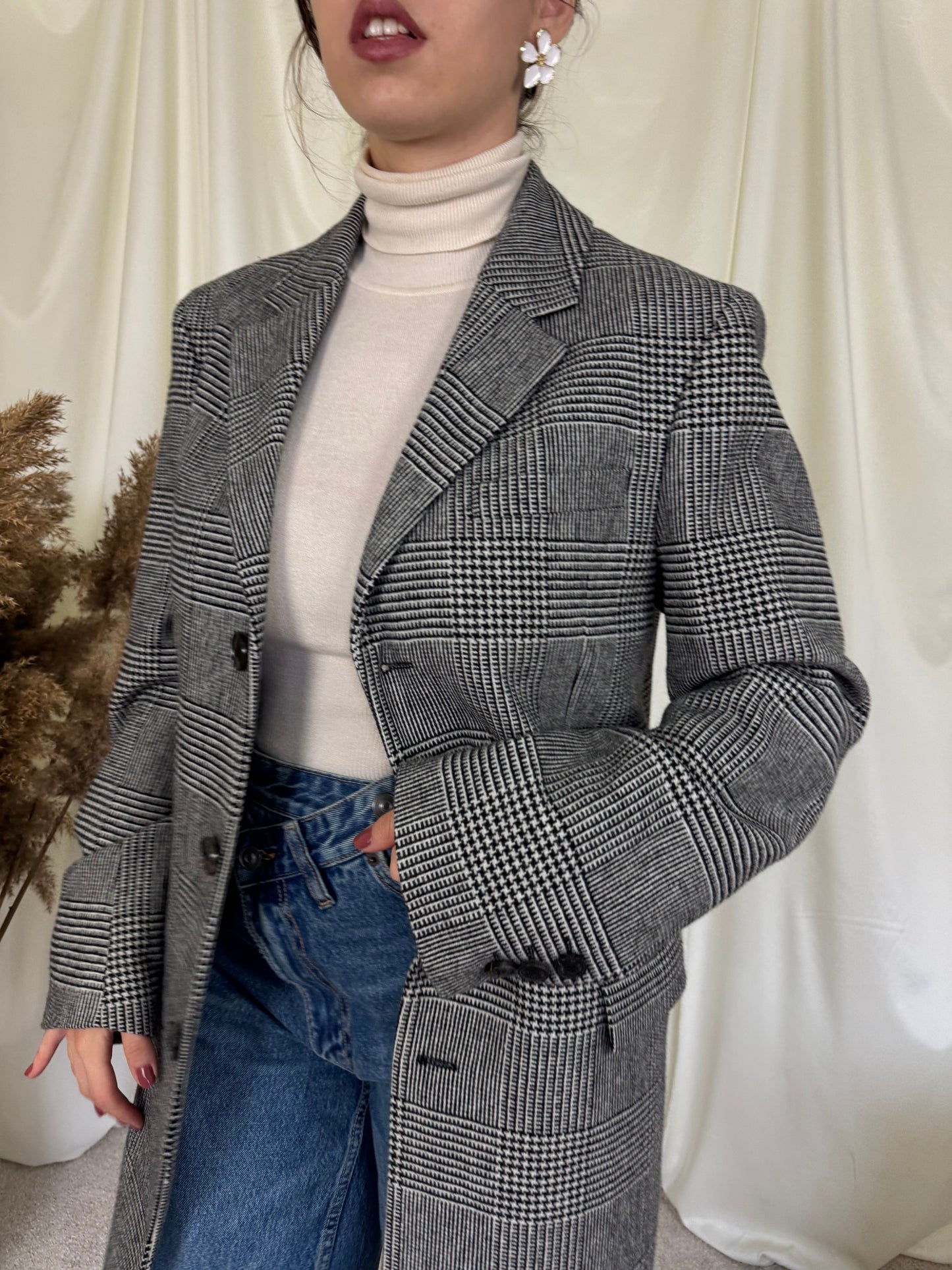 Palton DKNY din lână mărimea M