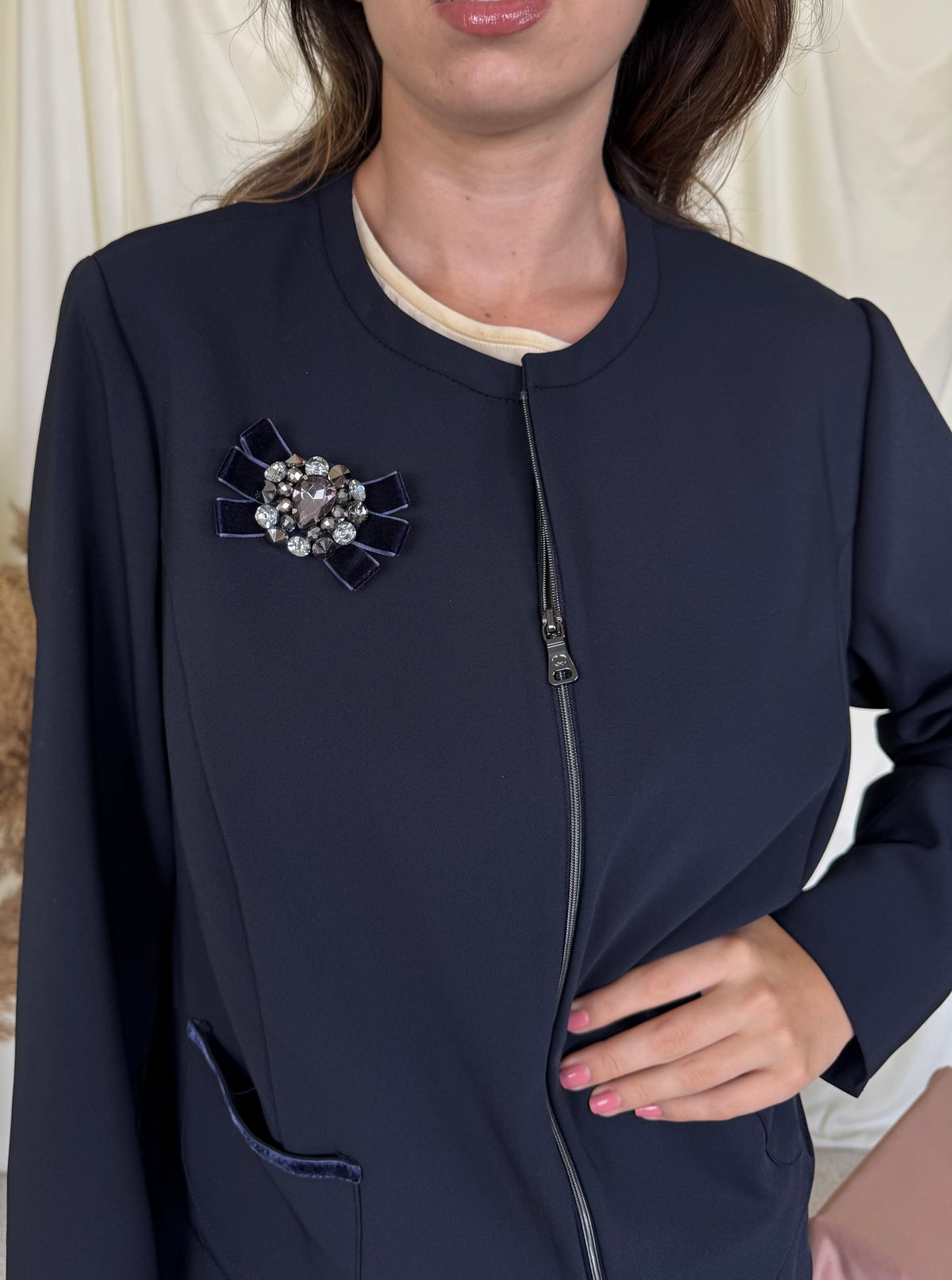 Jacheta GERRY WEBER cu fermoar și broșă superbă ( mărimea L/XL)