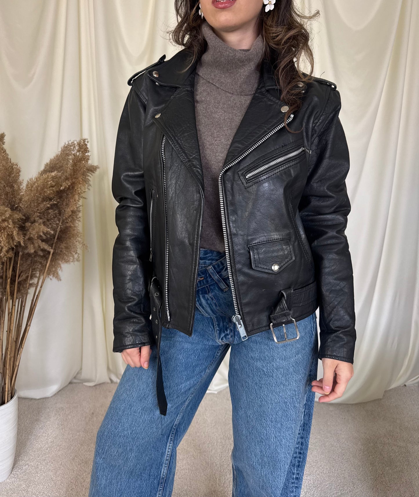 Jacheta vintage 100% piele naturală (mărimea M)