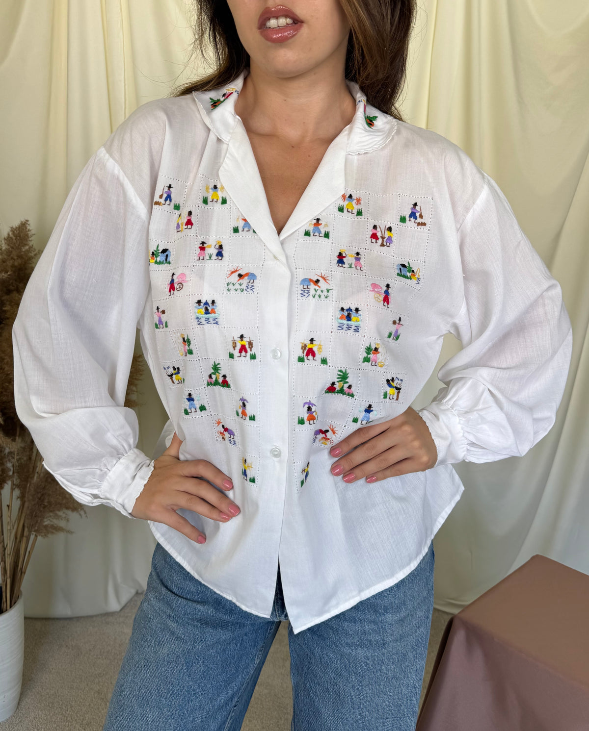 Cămașă vintage brodată din bumbac subtire ( mărimea L)