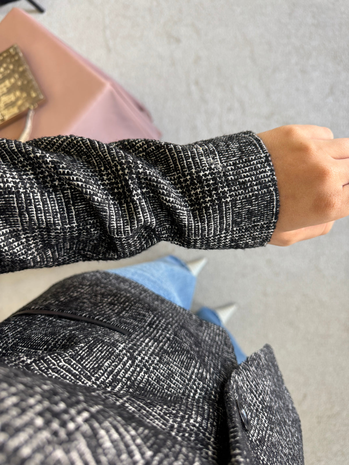 Sacou premium tip jachetă Hugo Boss din stofă 100% lână și detalii din piele naturală ( mărimea S)